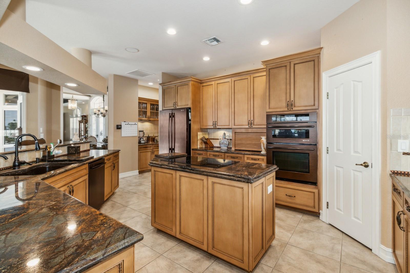 1524 COLUMBIAN DR, PUNTA GORDA, FL, 33950