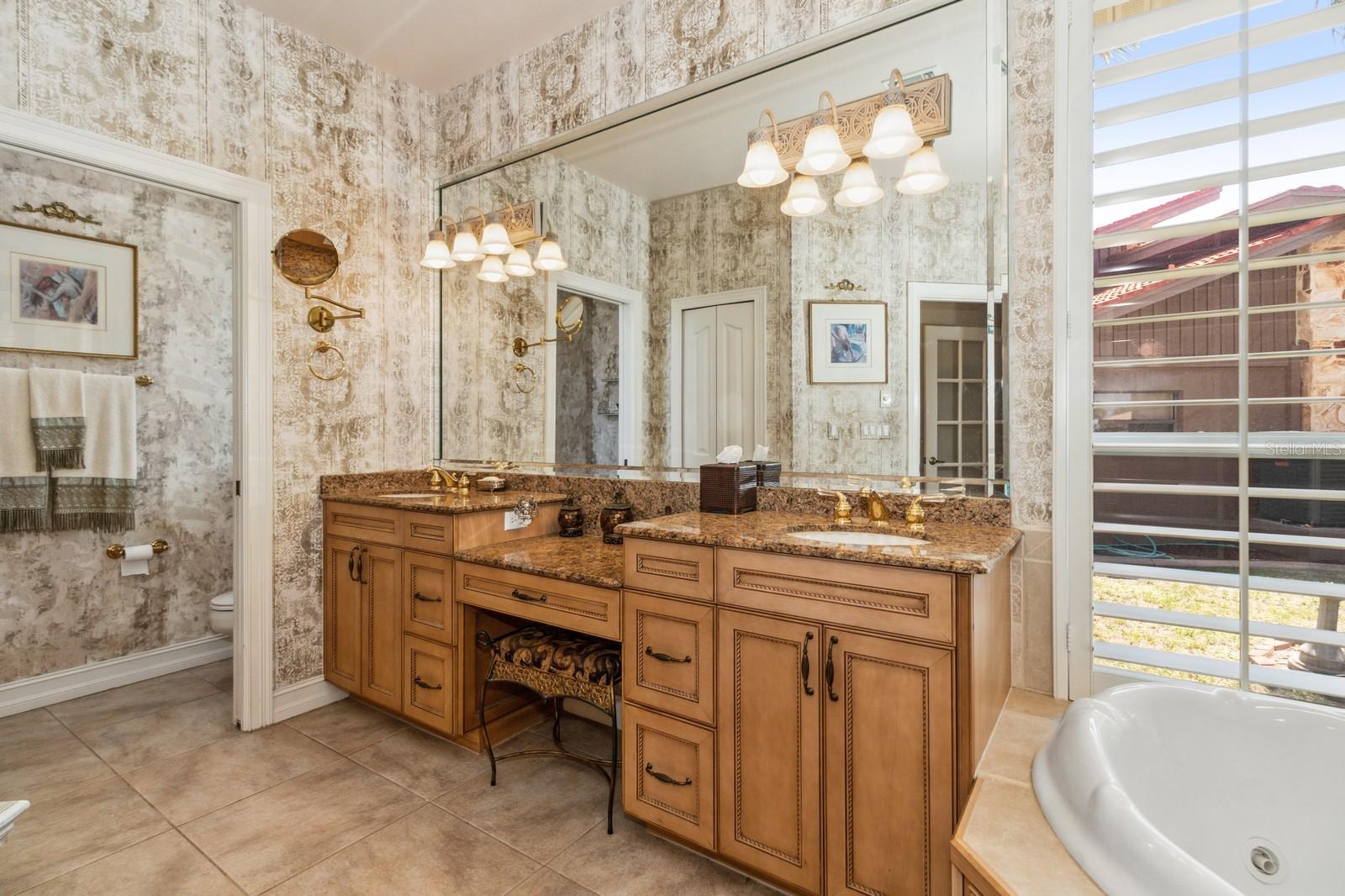 1524 COLUMBIAN DR, PUNTA GORDA, FL, 33950