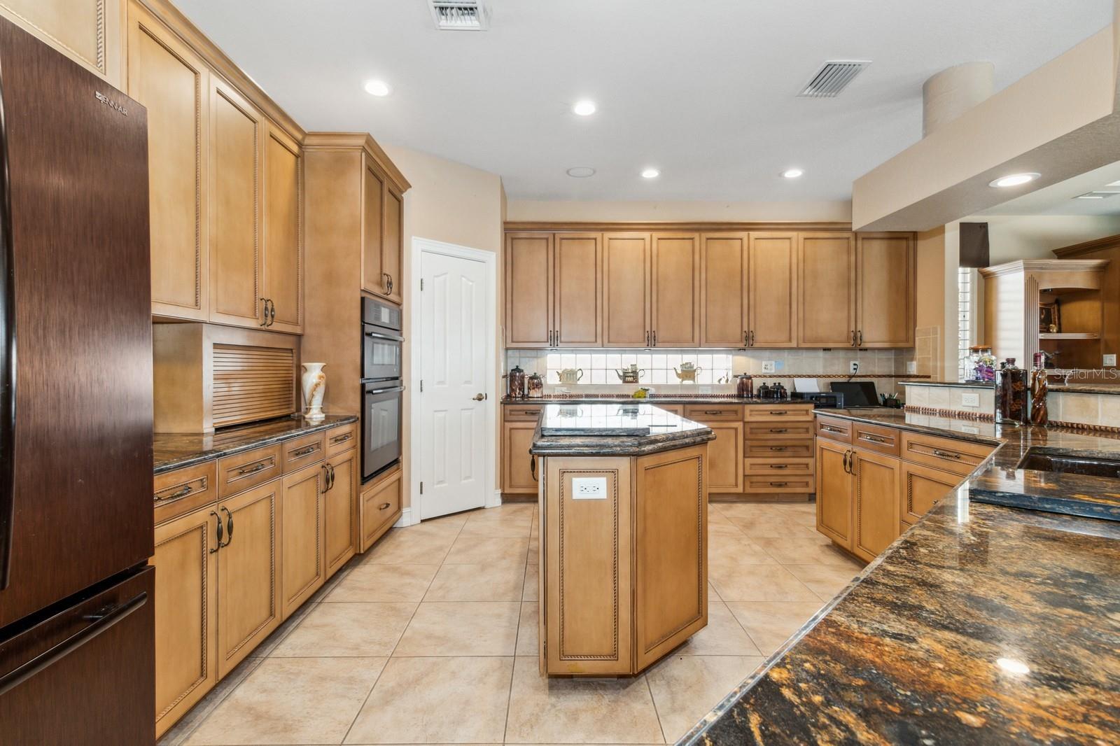 1524 COLUMBIAN DR, PUNTA GORDA, FL, 33950