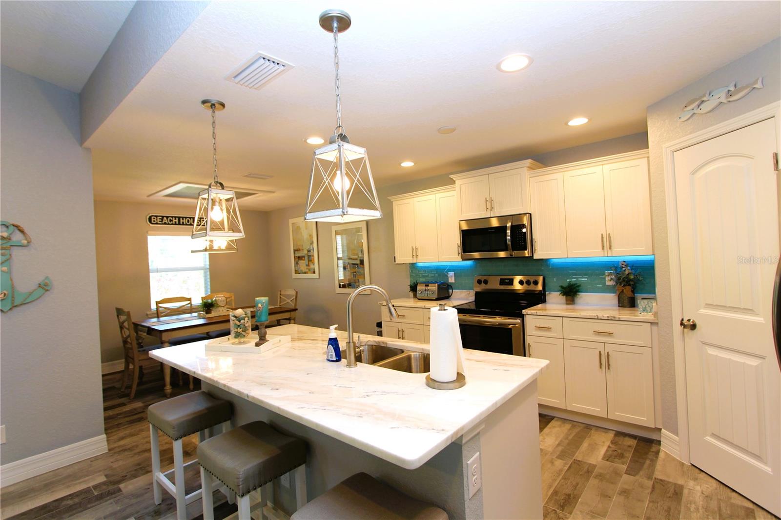 128 LINDA LEE DR, ROTONDA WEST, FL, 33947