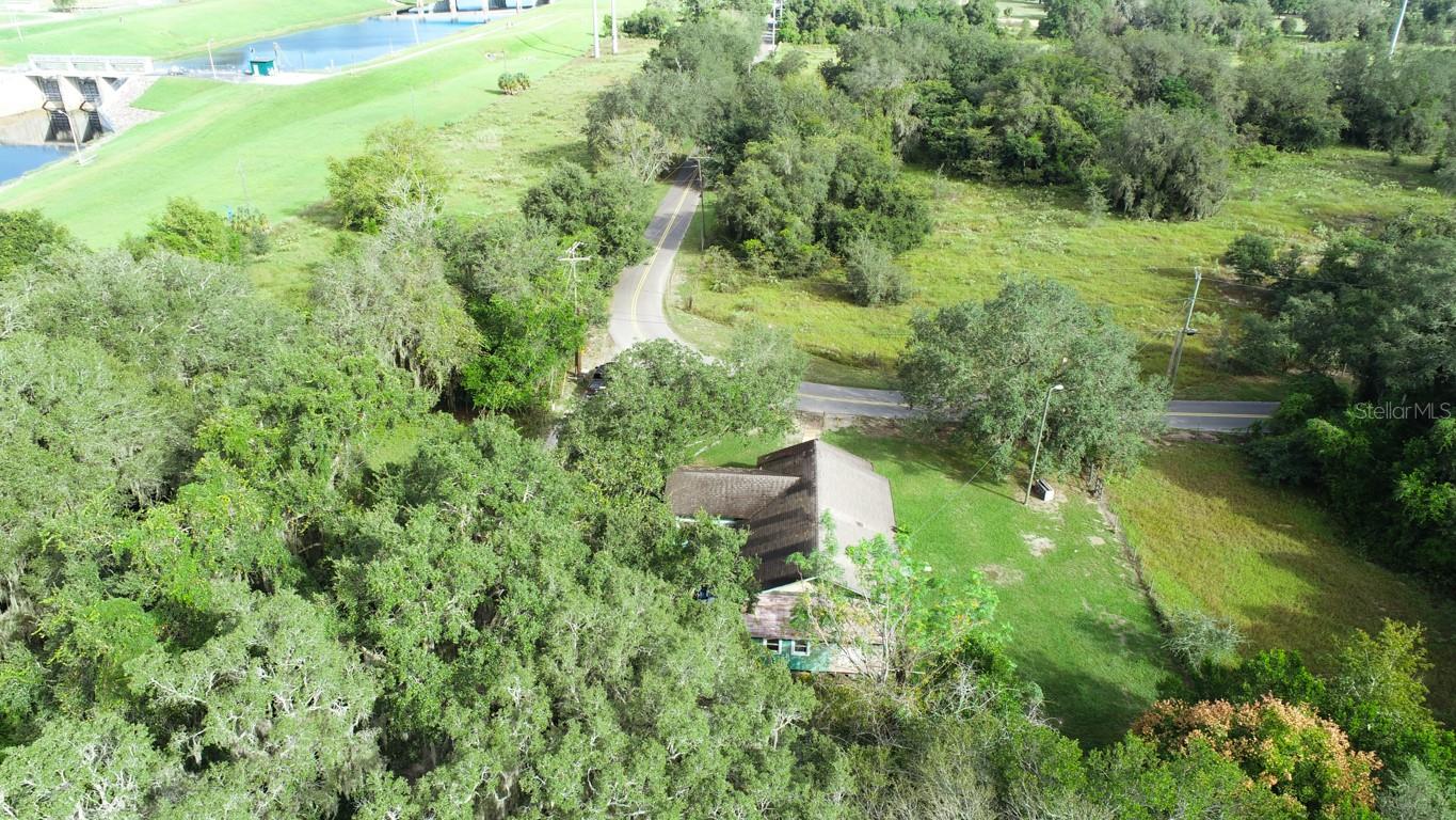 9358 HARNEY RD, THONOTOSASSA, FL, 33592