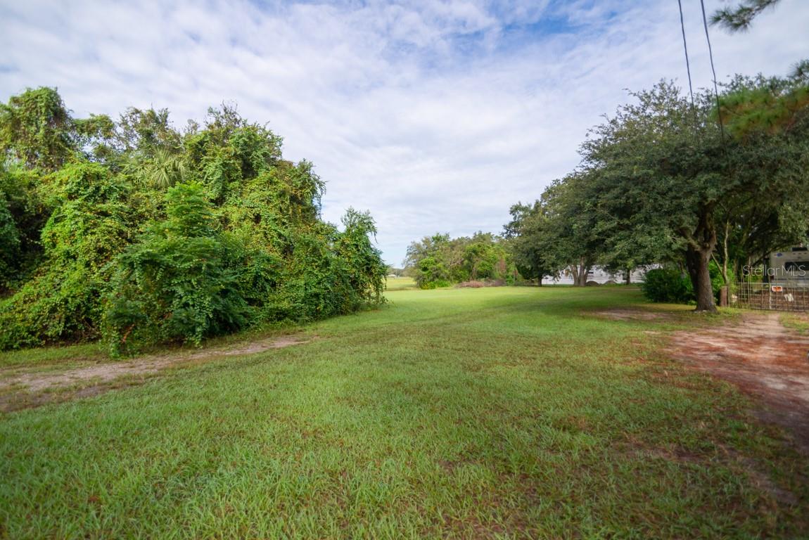 9358 HARNEY RD, THONOTOSASSA, FL, 33592