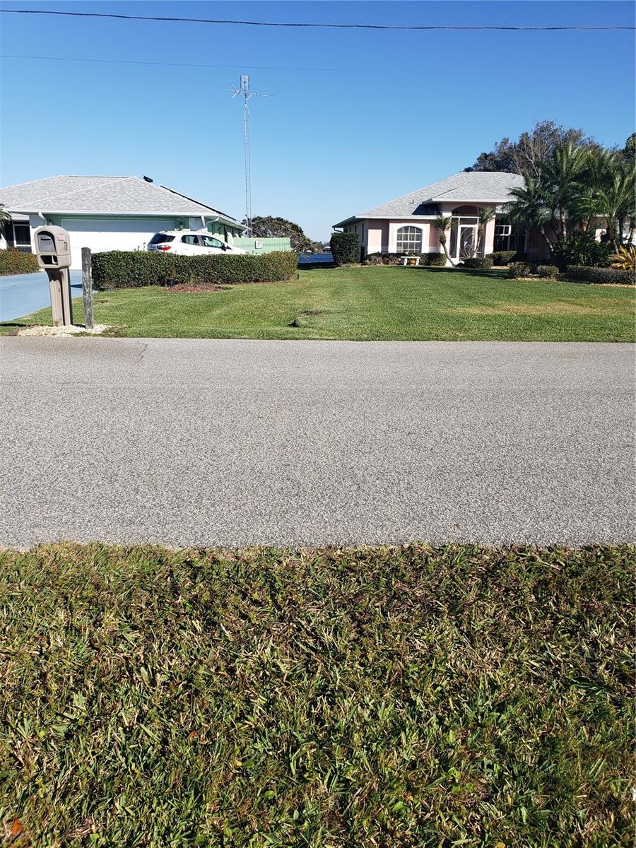 776 LAKE AUGUST DR, LAKE PLACID, FL, 33852