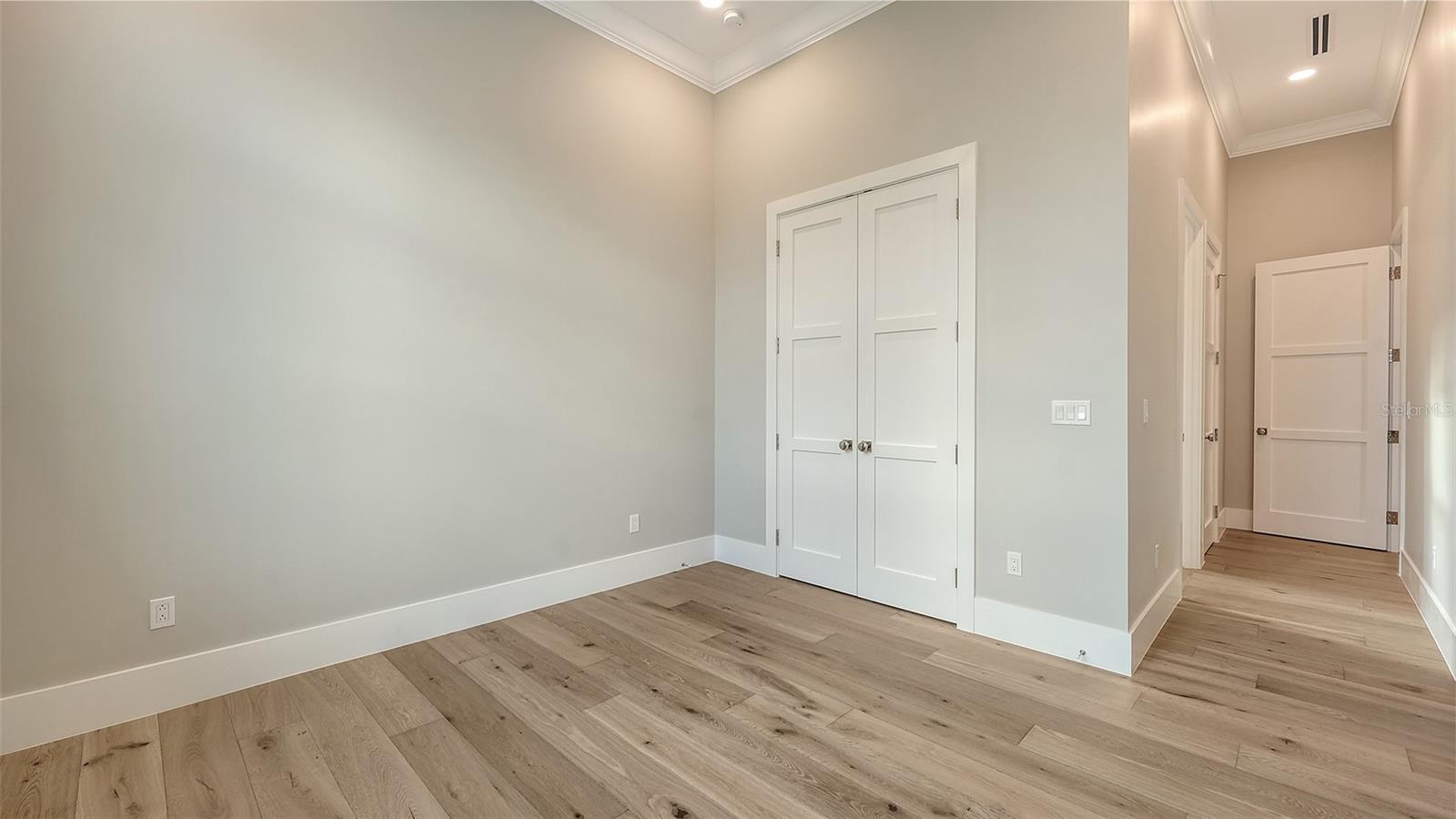 A4557763 Property Photo