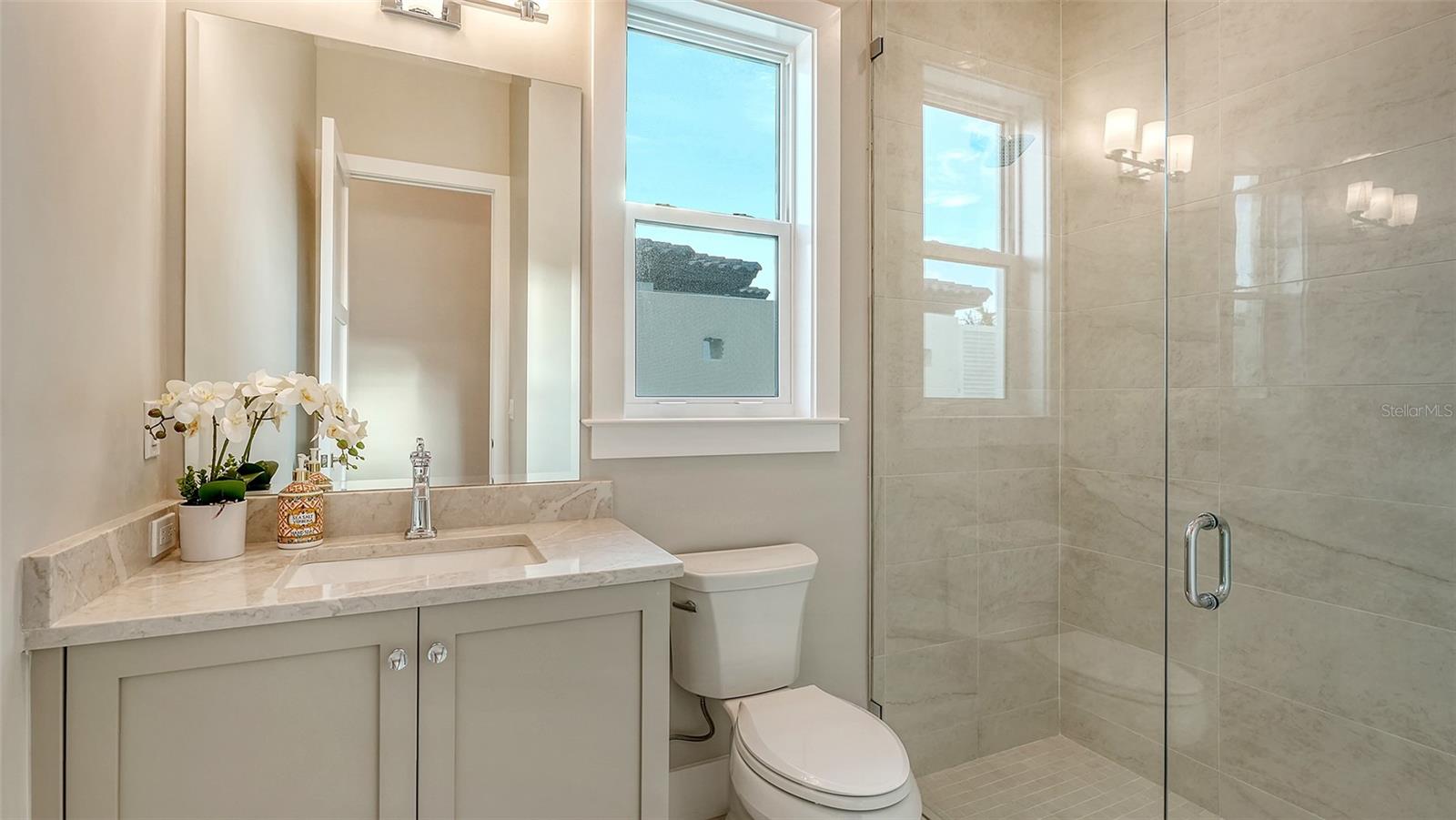 A4557763 Property Photo