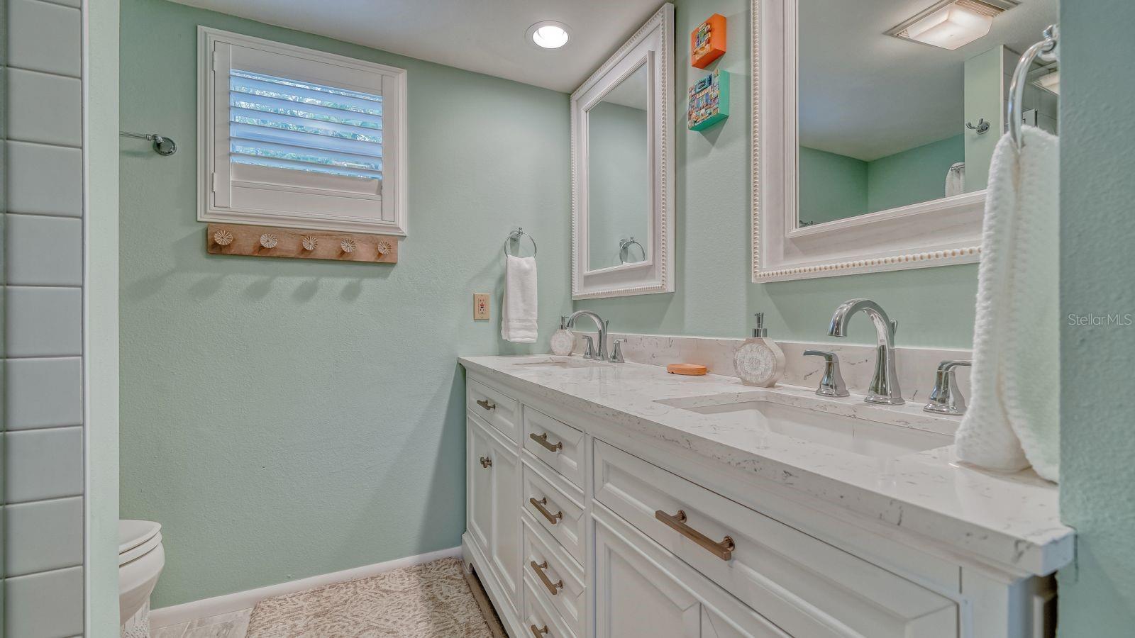 6570 MANASOTA KEY RD, ENGLEWOOD, FL, 34223
