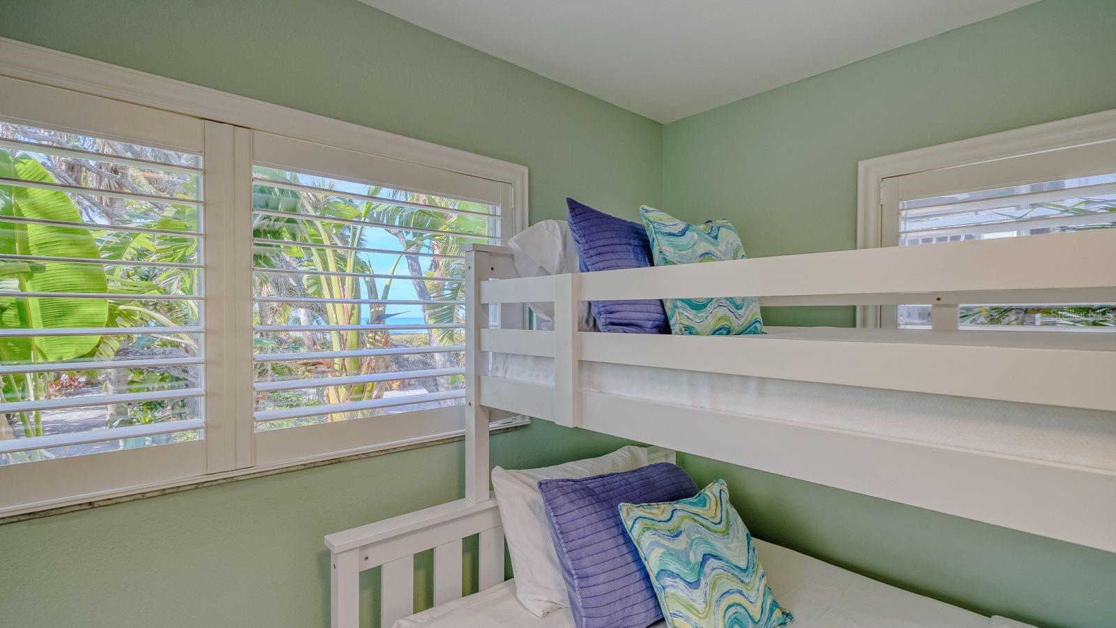6570 MANASOTA KEY RD, ENGLEWOOD, FL, 34223