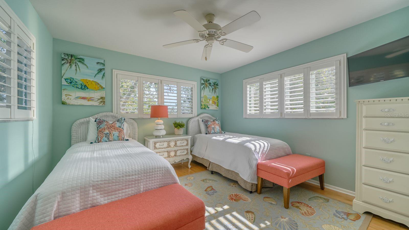 6570 MANASOTA KEY RD, ENGLEWOOD, FL, 34223