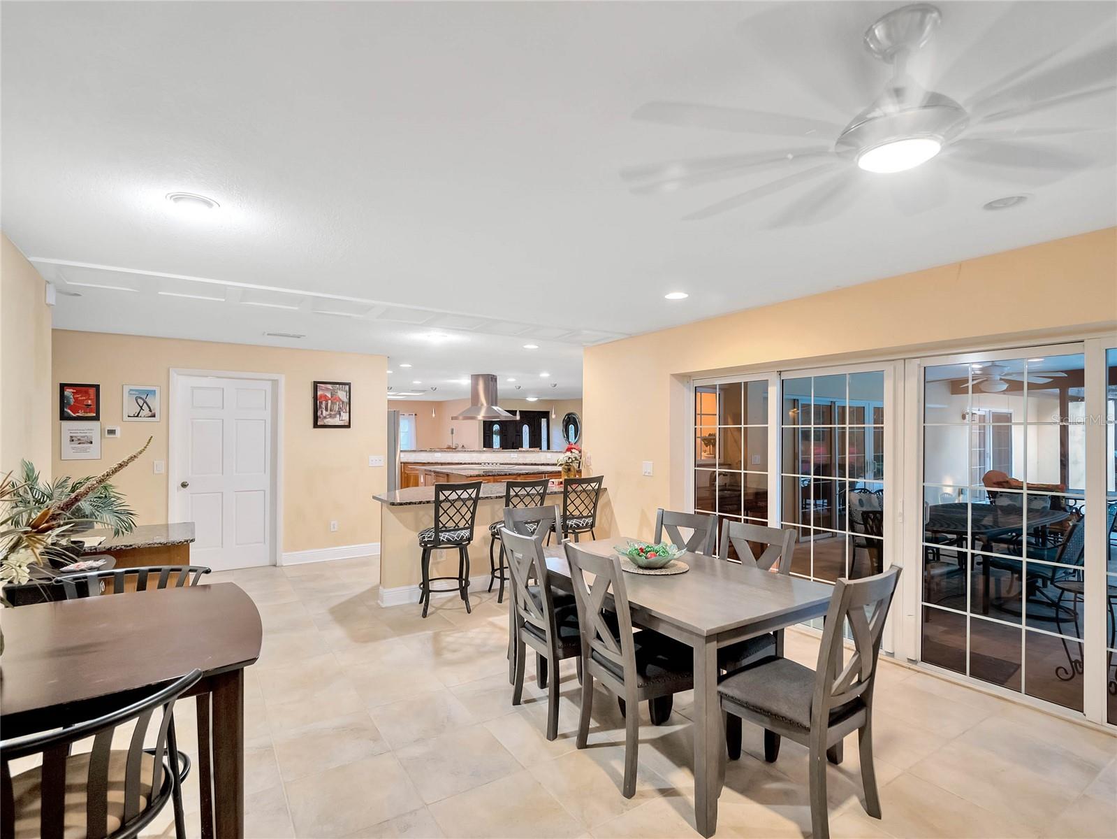 2401 MARGOLIN LN, CLEARWATER, FL, 33764