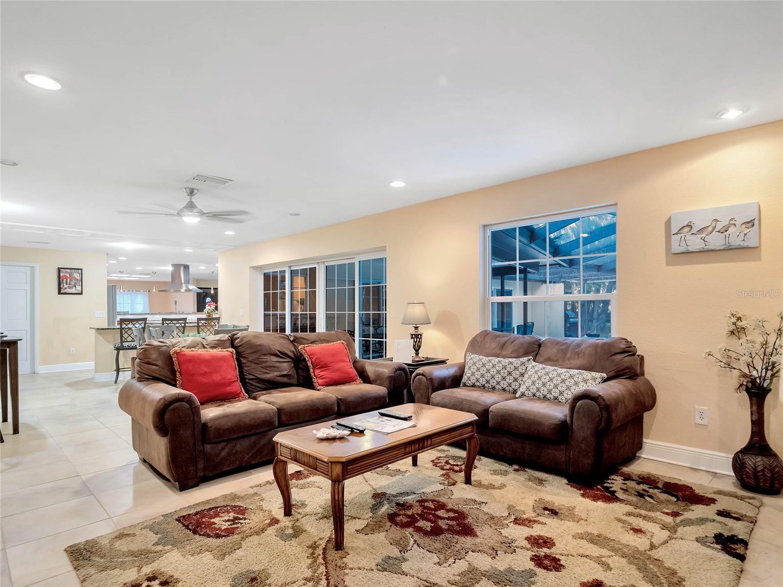 2401 MARGOLIN LN, CLEARWATER, FL, 33764