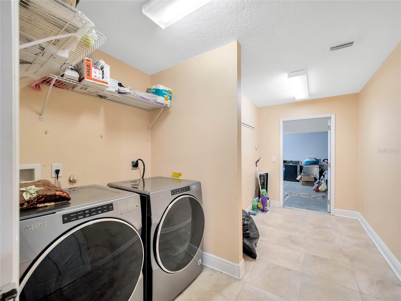 2401 MARGOLIN LN, CLEARWATER, FL, 33764