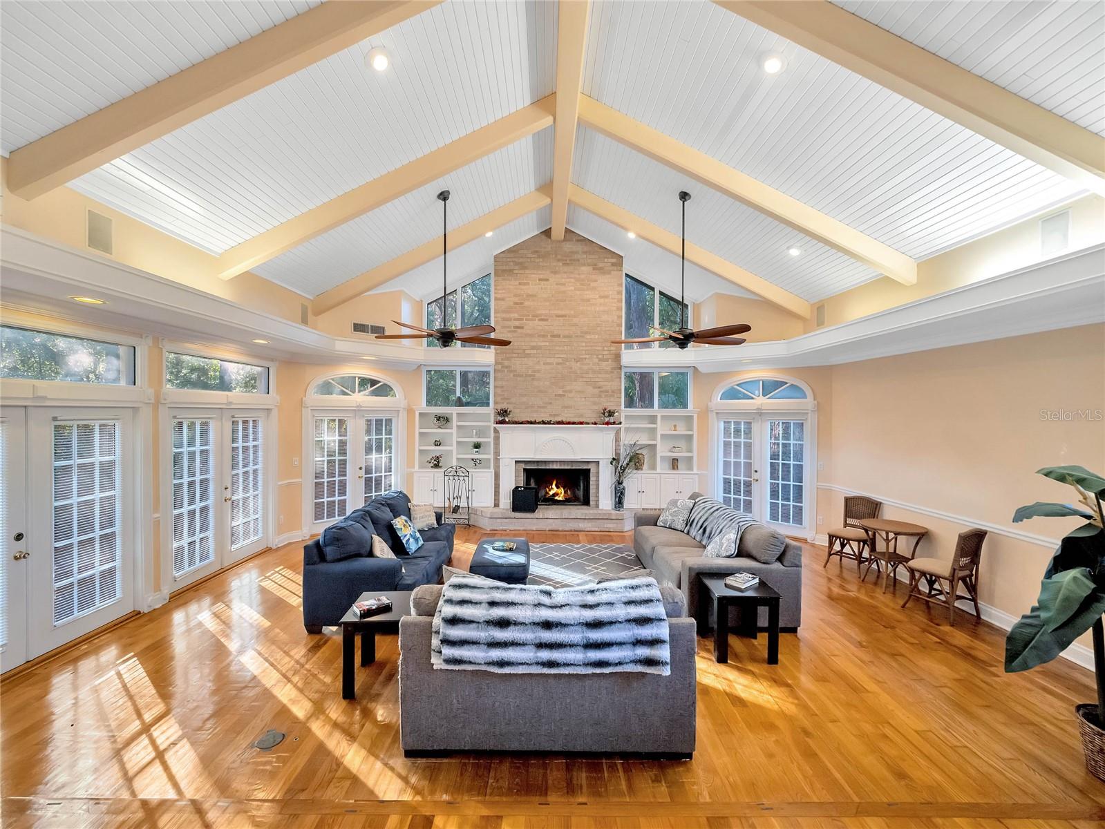 2401 MARGOLIN LN, CLEARWATER, FL, 33764