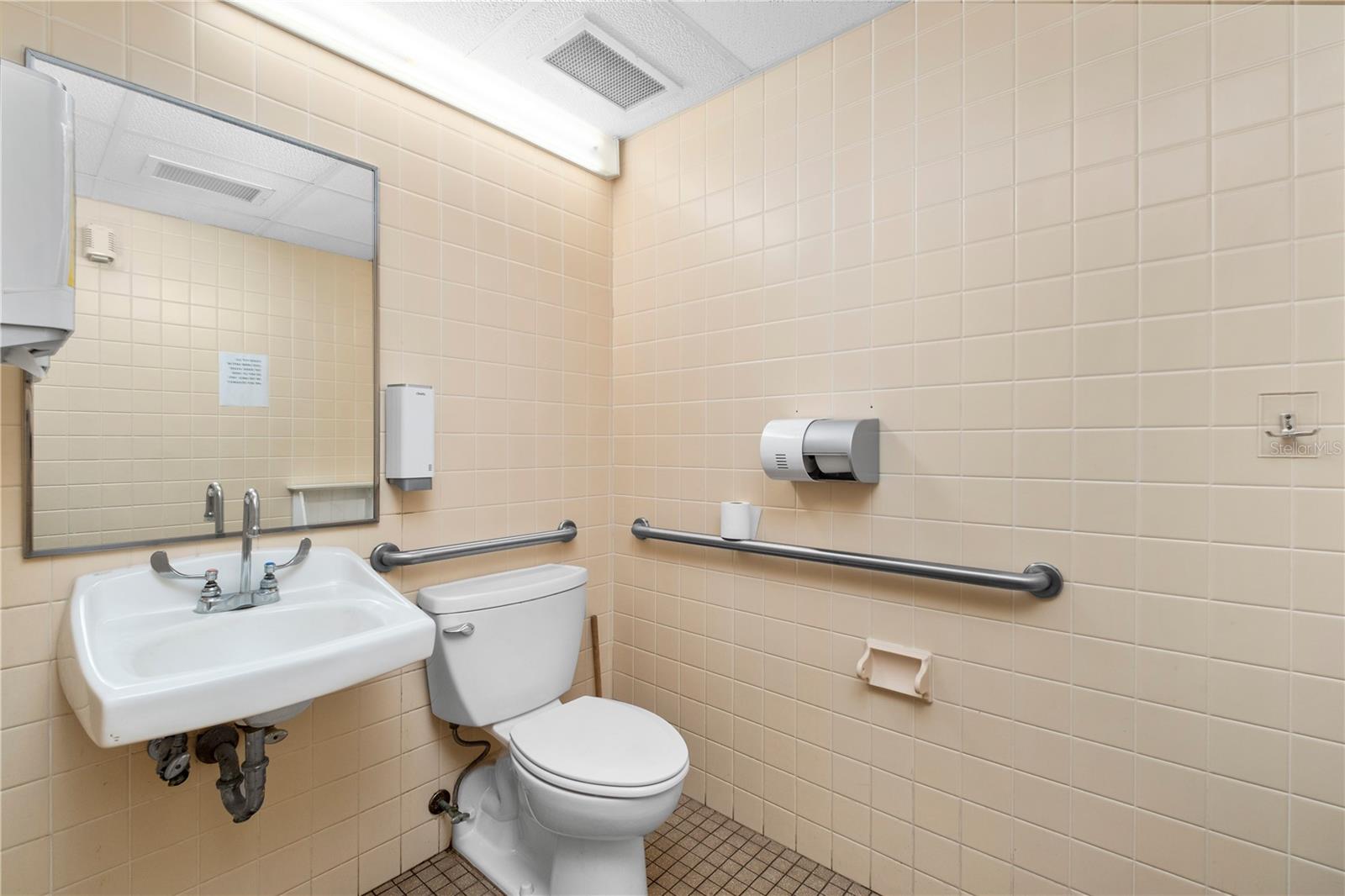 6821 NW 11TH PL, GAINESVILLE, FL, 32605