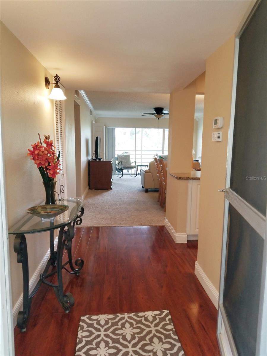 7173 W COUNTRY CLUB DR N #242, SARASOTA, FL, 34243