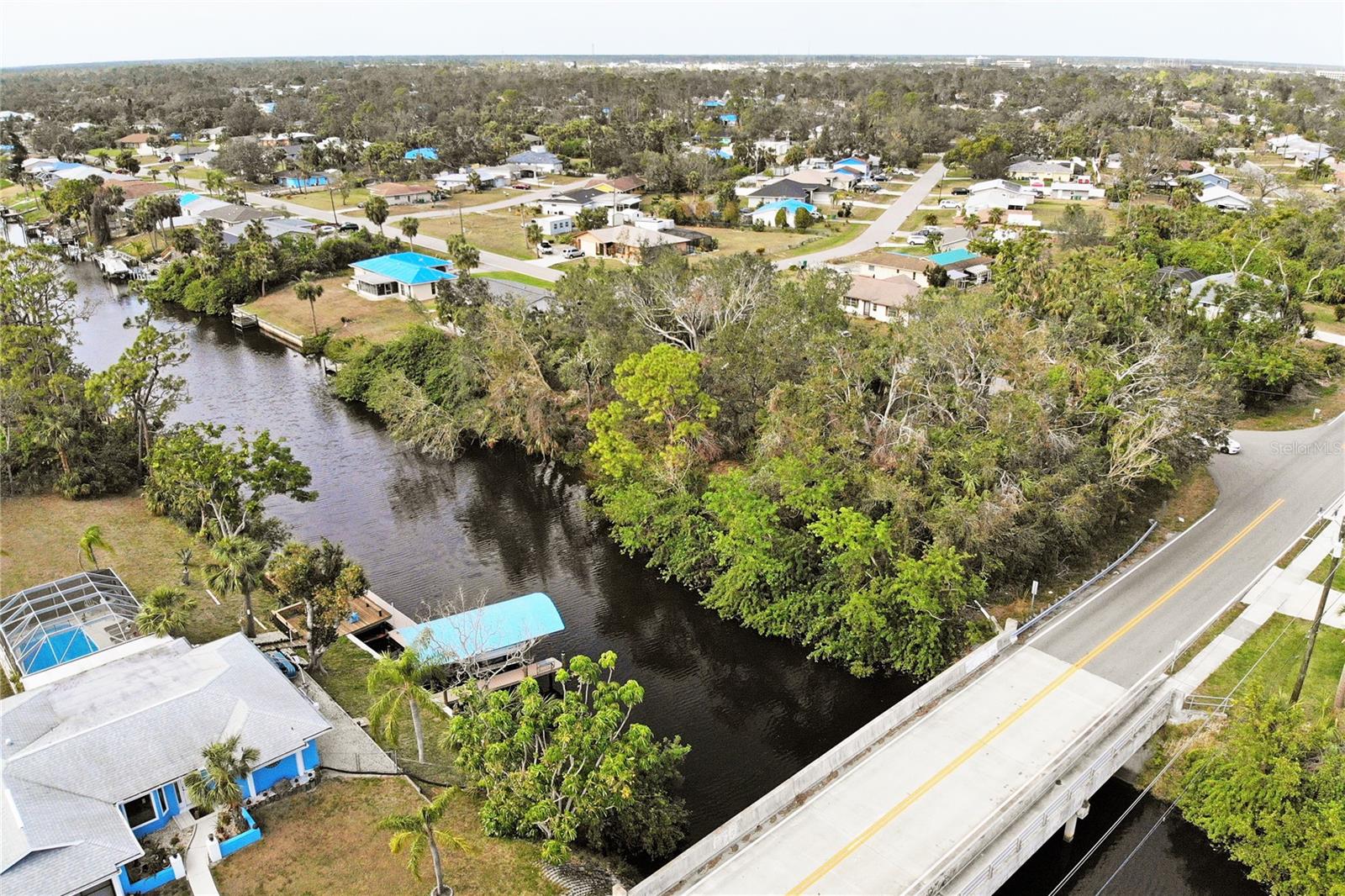 2605 CANNOLOT BLVD, PORT CHARLOTTE, FL, 33948