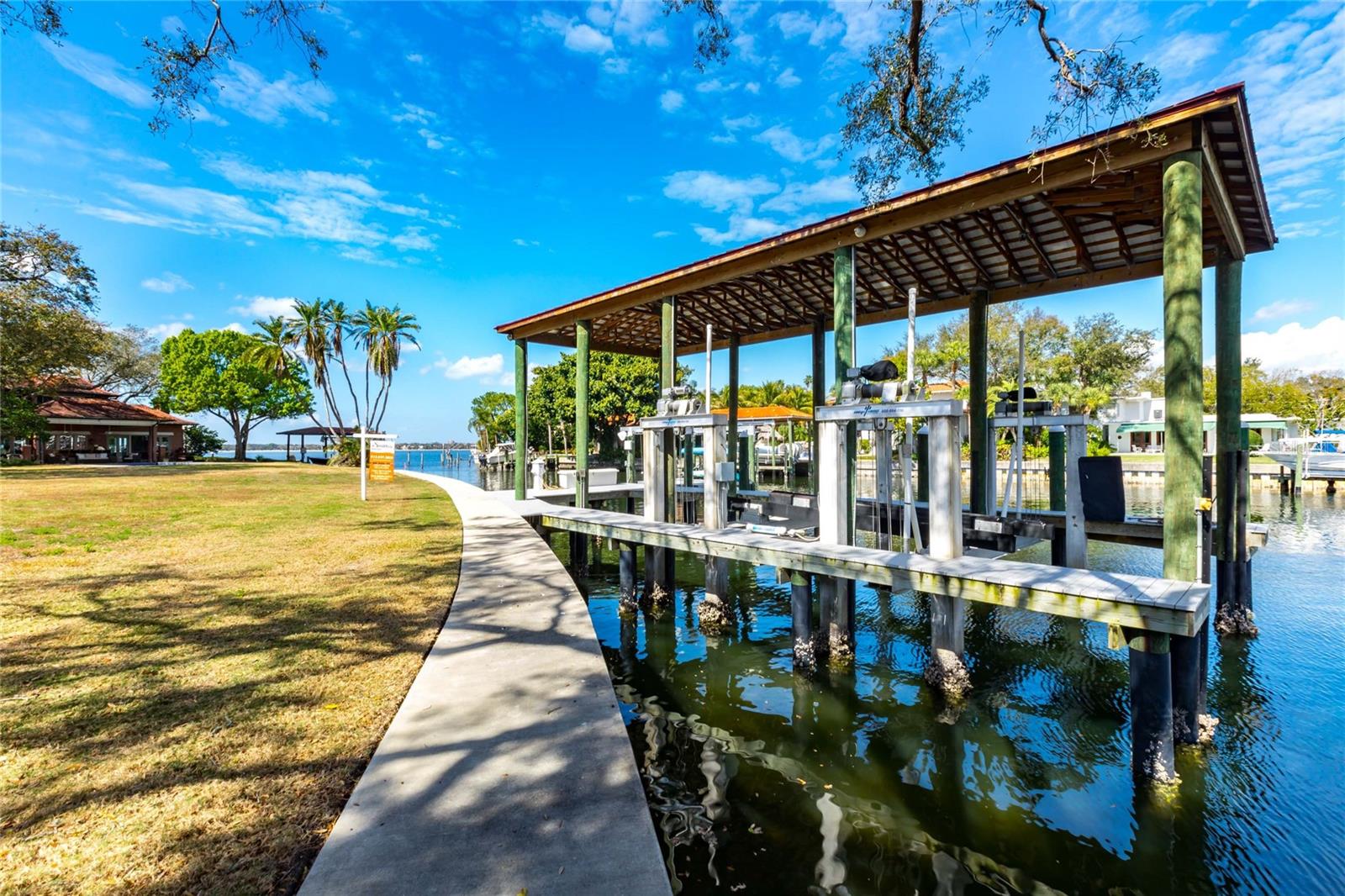 T3429398 Property Photo