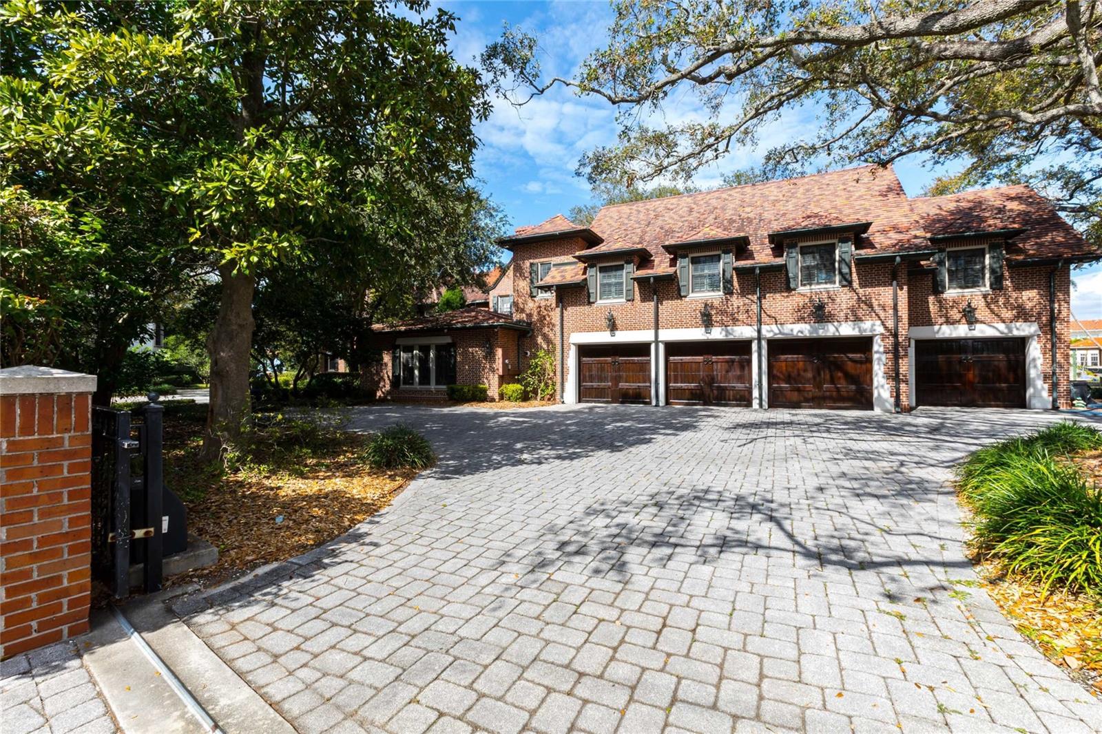 T3429398 Property Photo