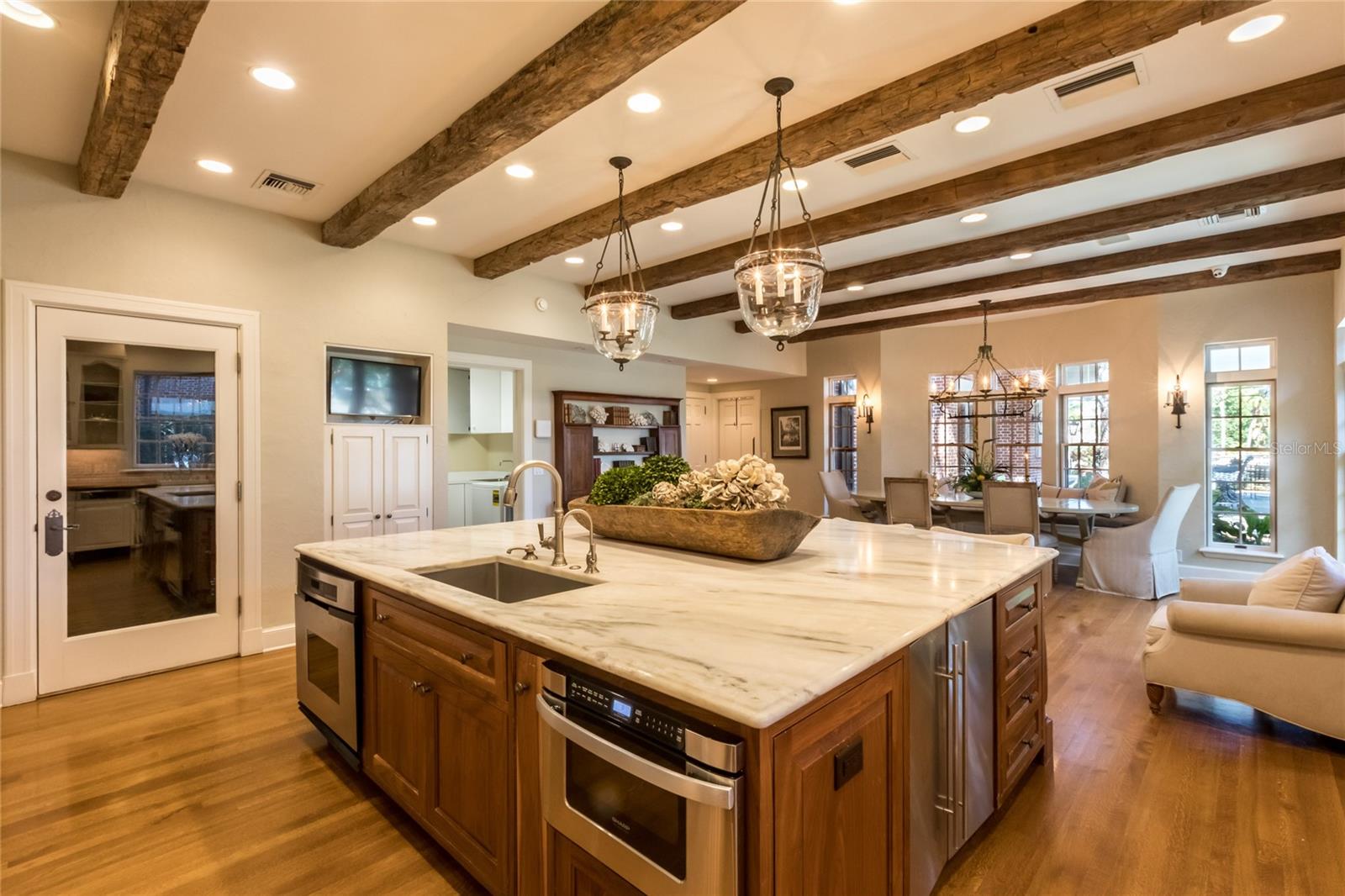 T3429398 Property Photo