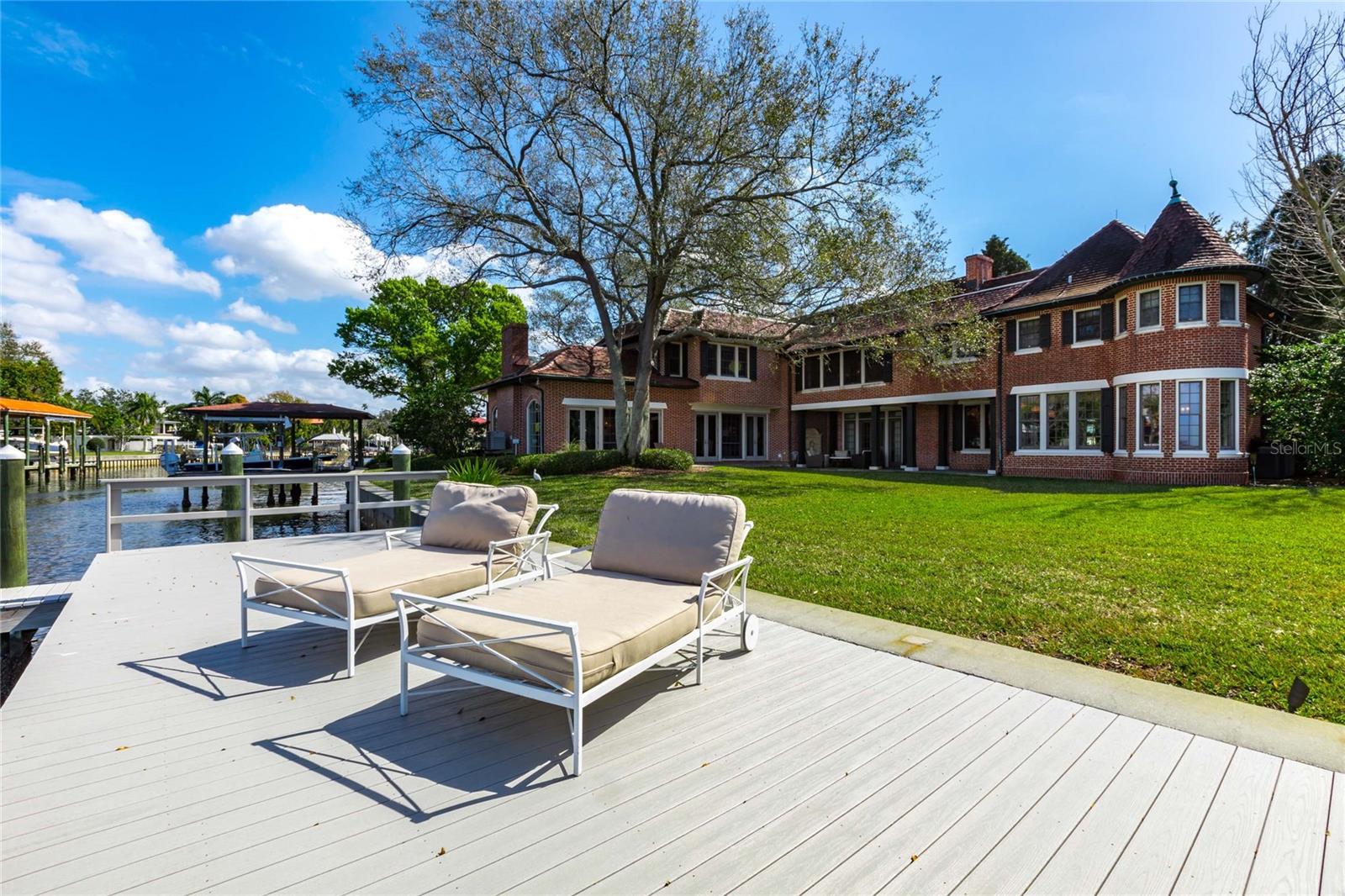 T3429398 Property Photo