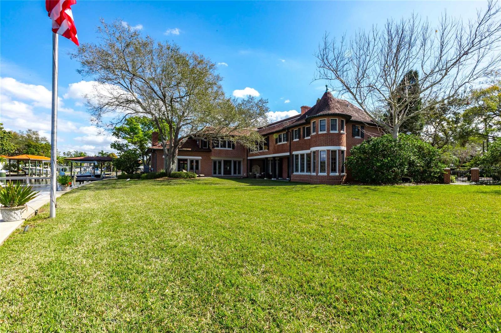 T3429398 Property Photo