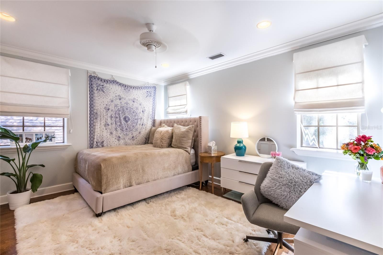 T3429398 Property Photo