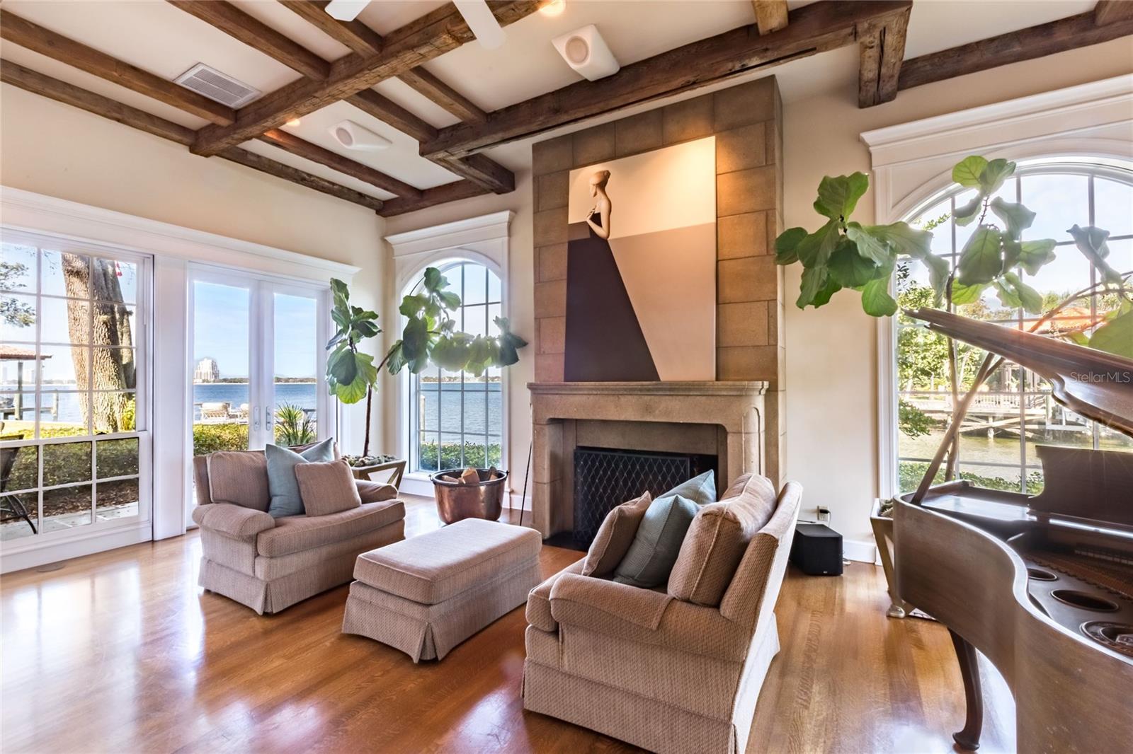 T3429398 Property Photo