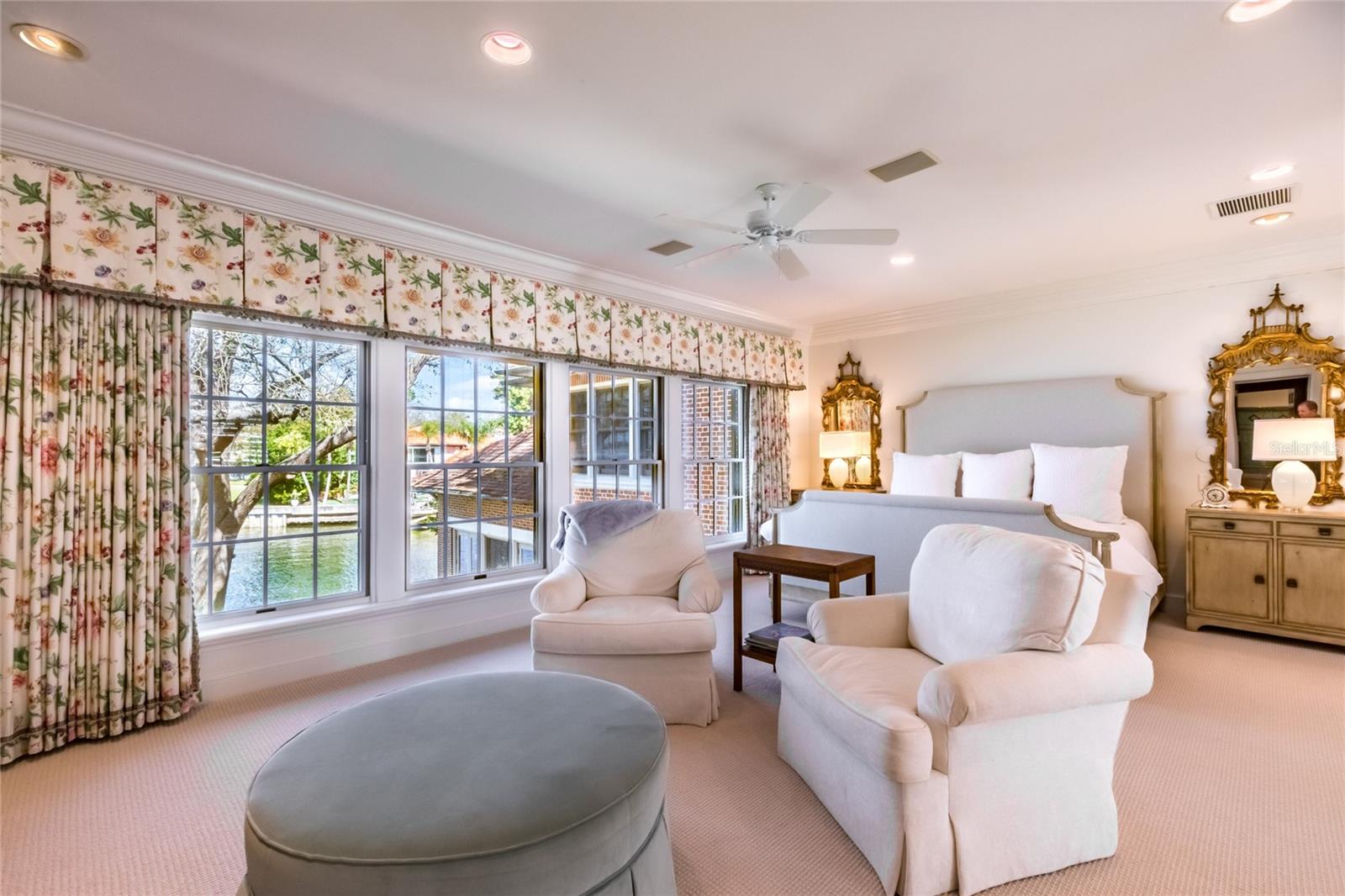 T3429398 Property Photo