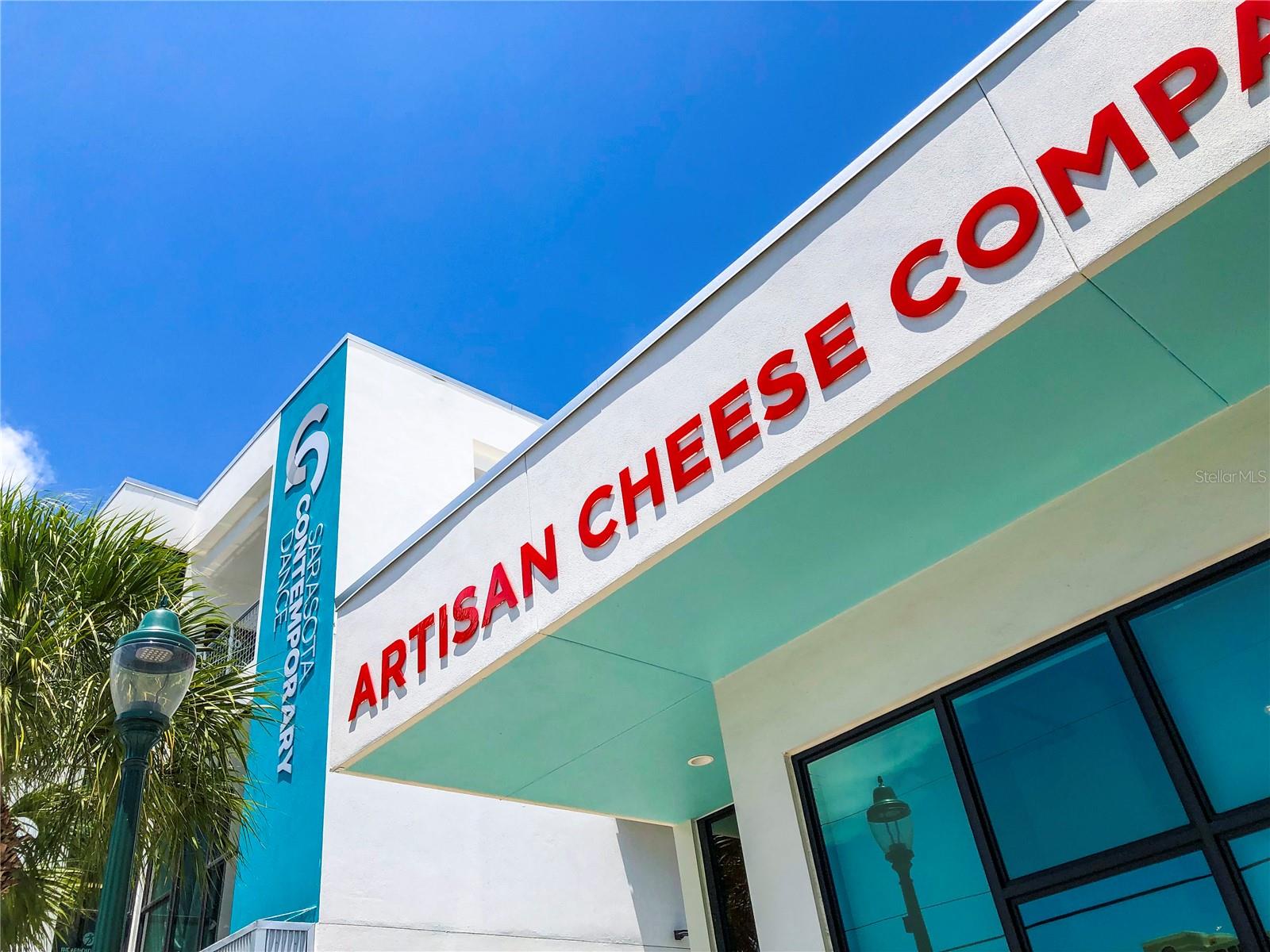 430 KUMQUAT CT #210, SARASOTA, FL, 34236