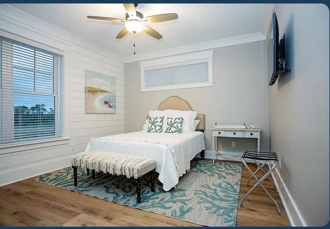 200 LAKEVIEW DR, TARPON SPRINGS, FL, 34688