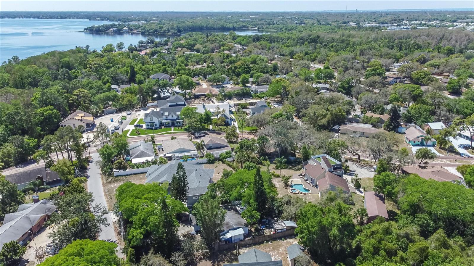 200 LAKEVIEW DR, TARPON SPRINGS, FL, 34688