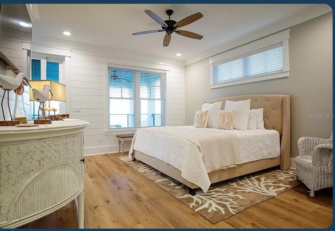 200 LAKEVIEW DR, TARPON SPRINGS, FL, 34688