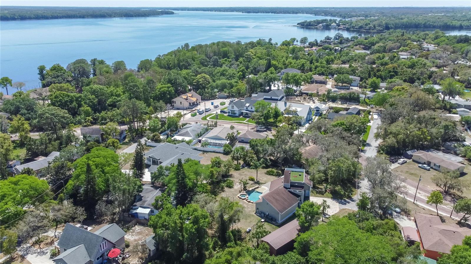 200 LAKEVIEW DR, TARPON SPRINGS, FL, 34688