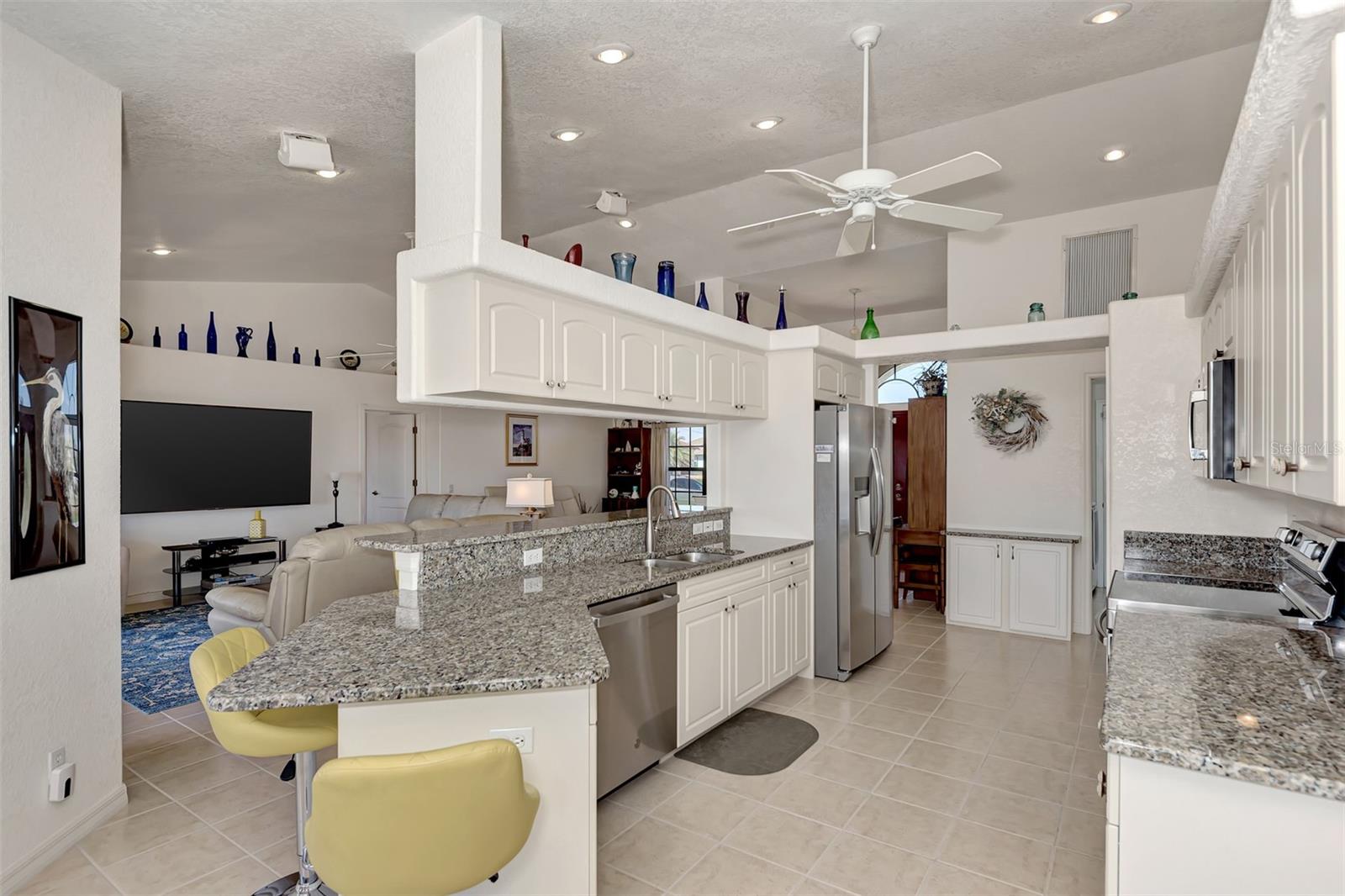 15706 VISCOUNT CIR, PORT CHARLOTTE, FL, 33981