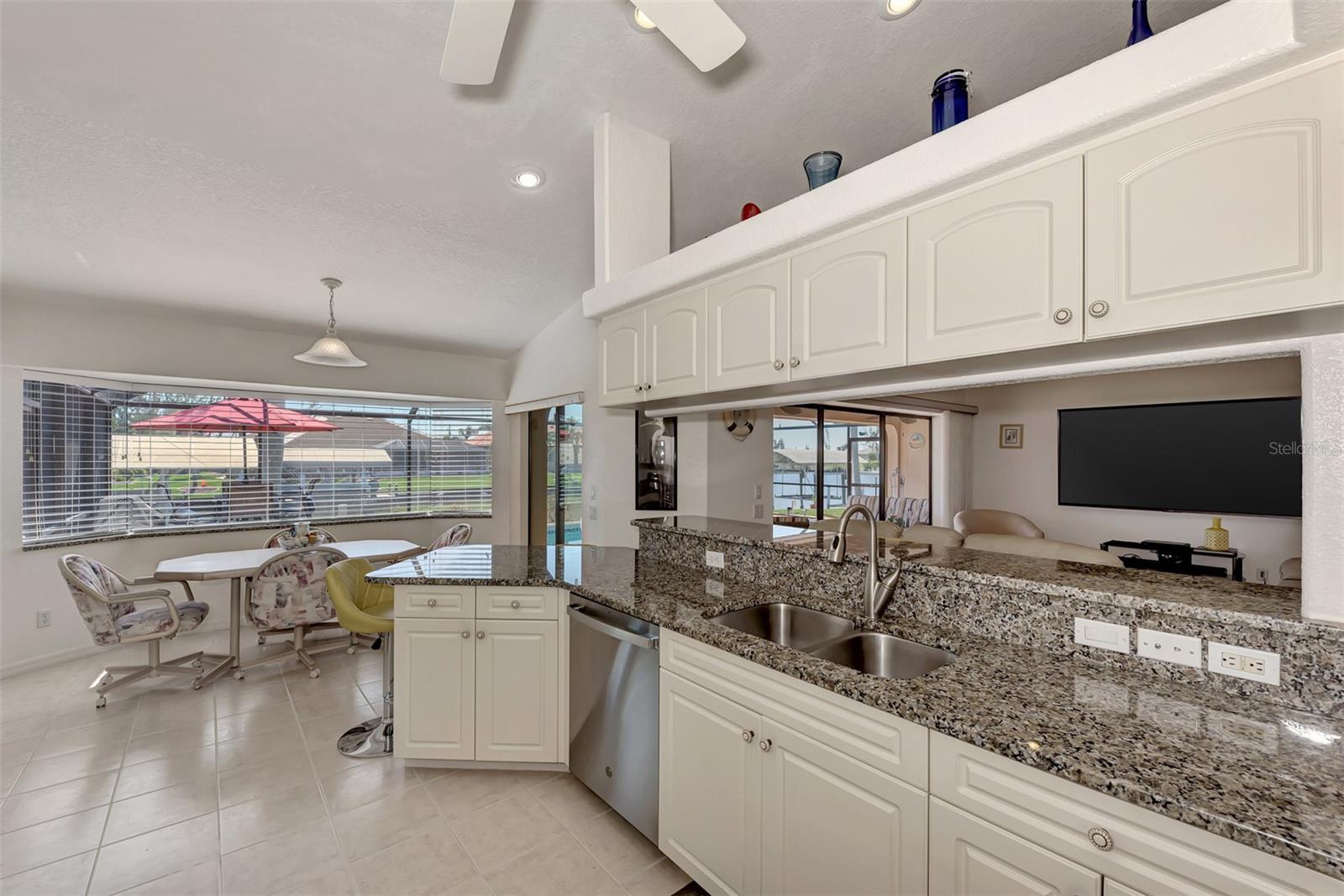 15706 VISCOUNT CIR, PORT CHARLOTTE, FL, 33981