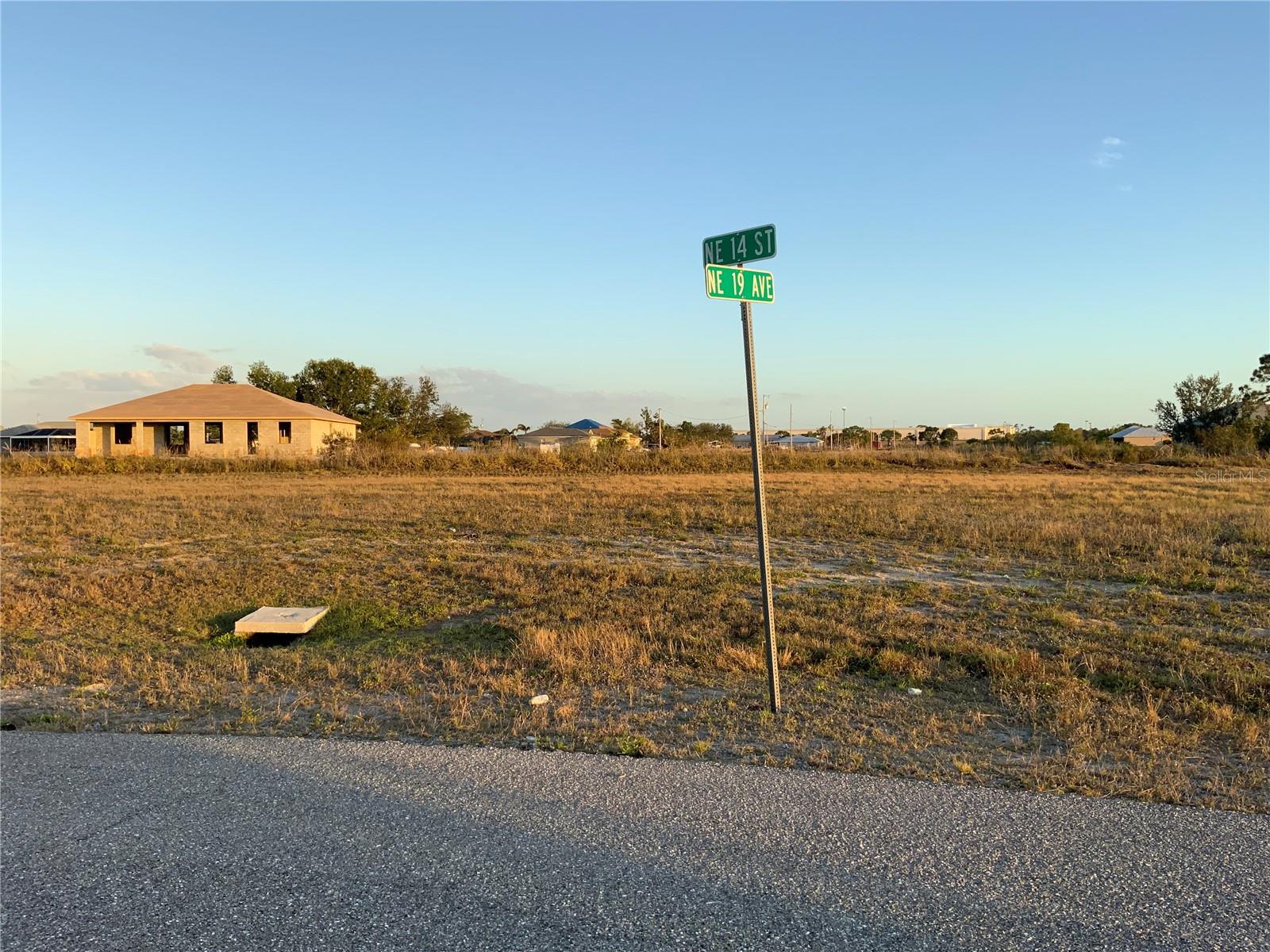 1830 NE 14TH ST, CAPE CORAL, FL, 33909