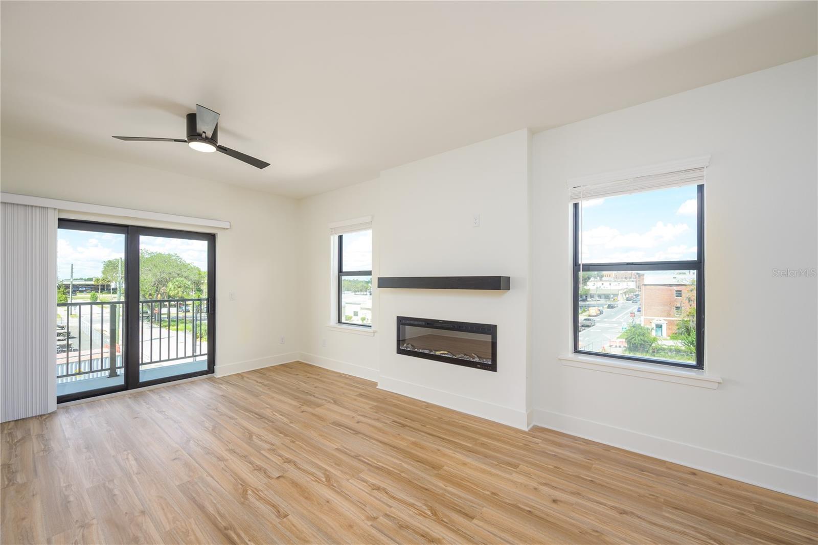419 SE 1ST AVE #202, OCALA, FL, 34471