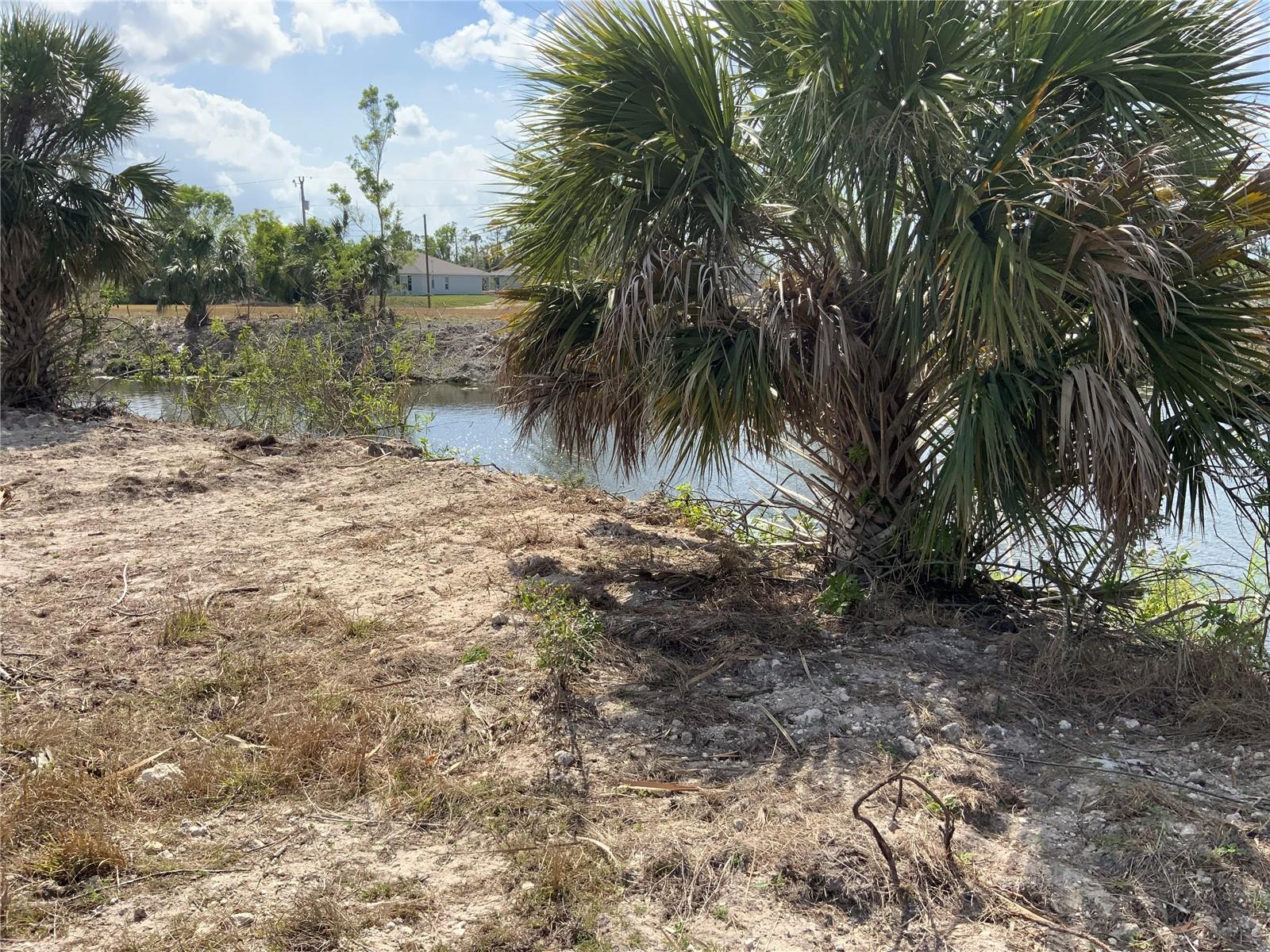 2113 NE 43RD LN, CAPE CORAL, FL, 33909