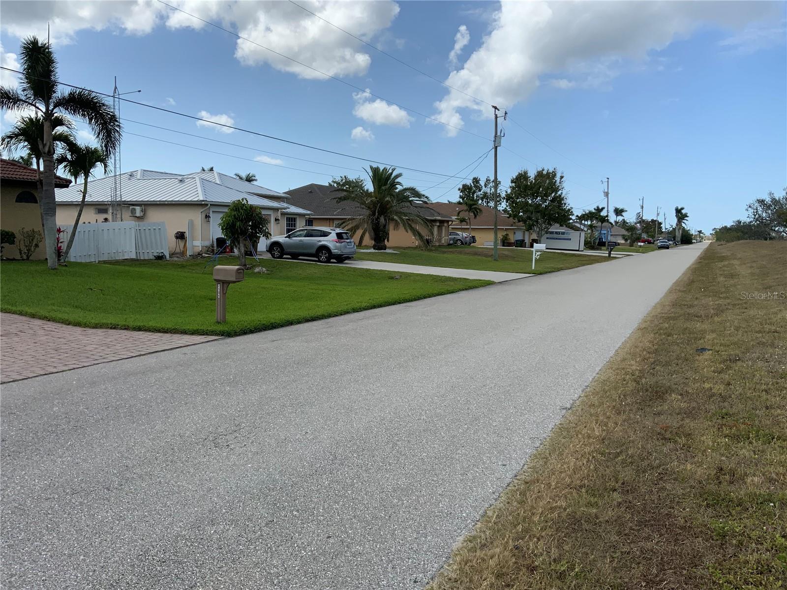 2510 MIRACLE PKWY, CAPE CORAL, FL, 33914