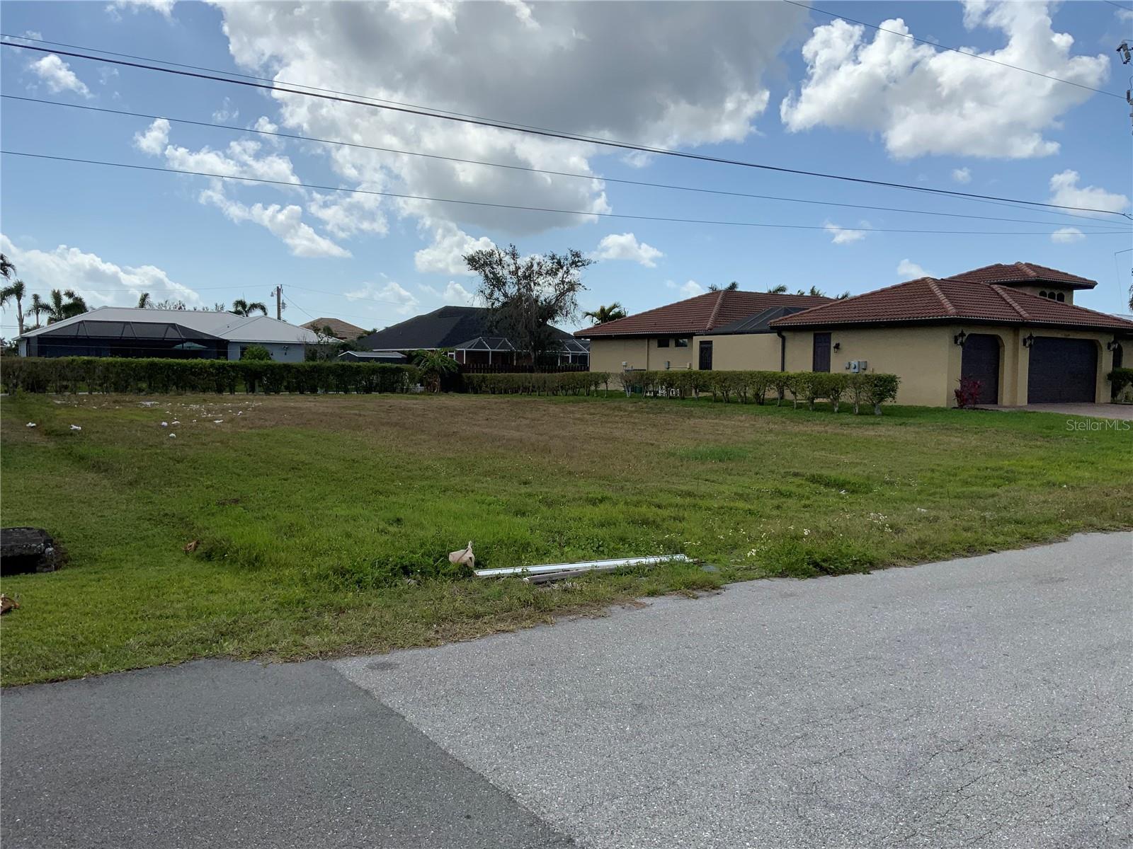 2510 MIRACLE PKWY, CAPE CORAL, FL, 33914