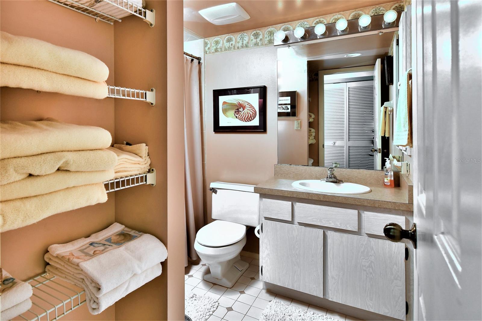 1001 ISLAMORADA BLVD #12B, PUNTA GORDA, FL, 33955