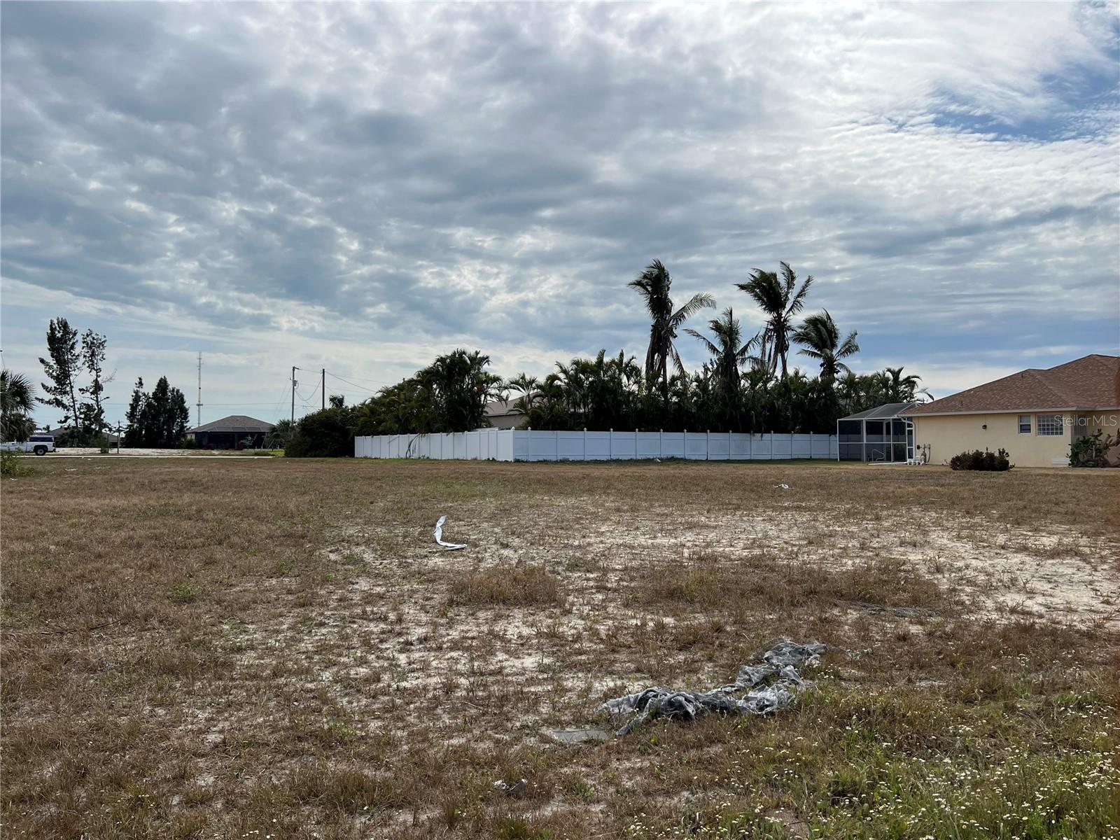 2000 SW 28TH TER, CAPE CORAL, FL, 33914