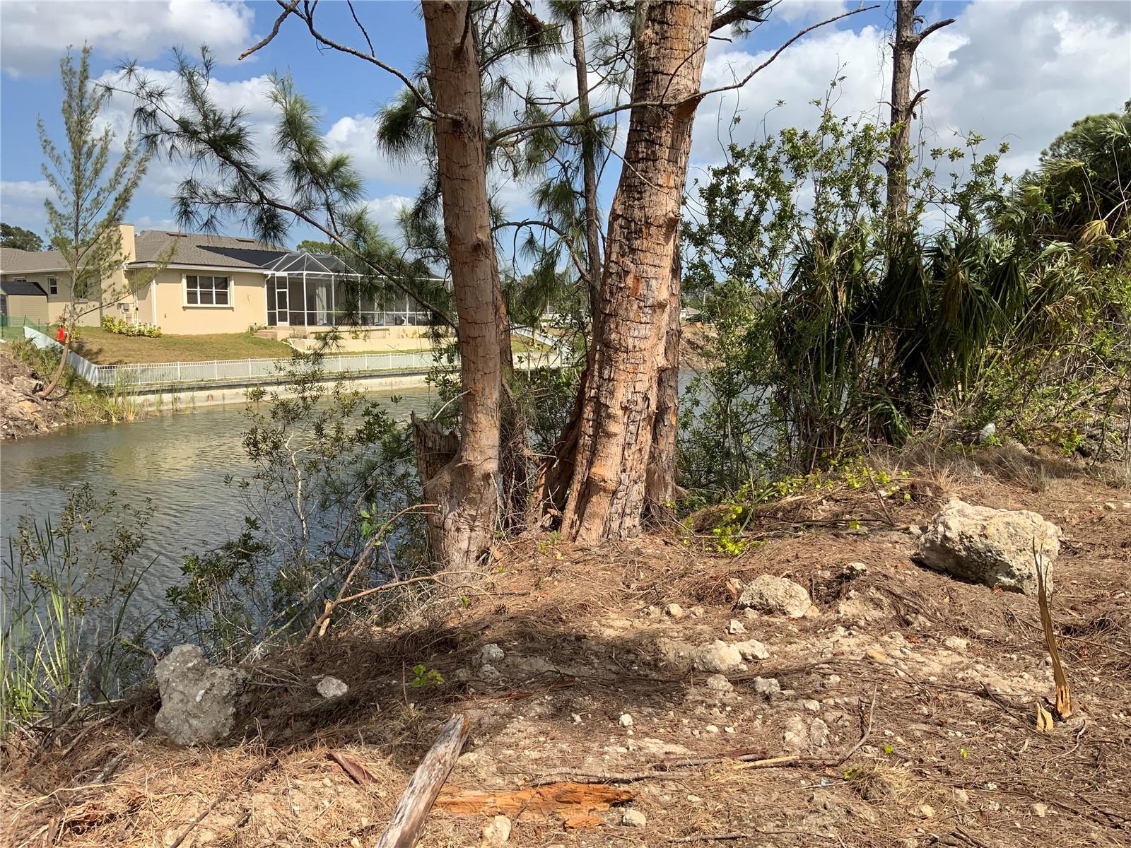 323 NE 31ST ST, CAPE CORAL, FL, 33909