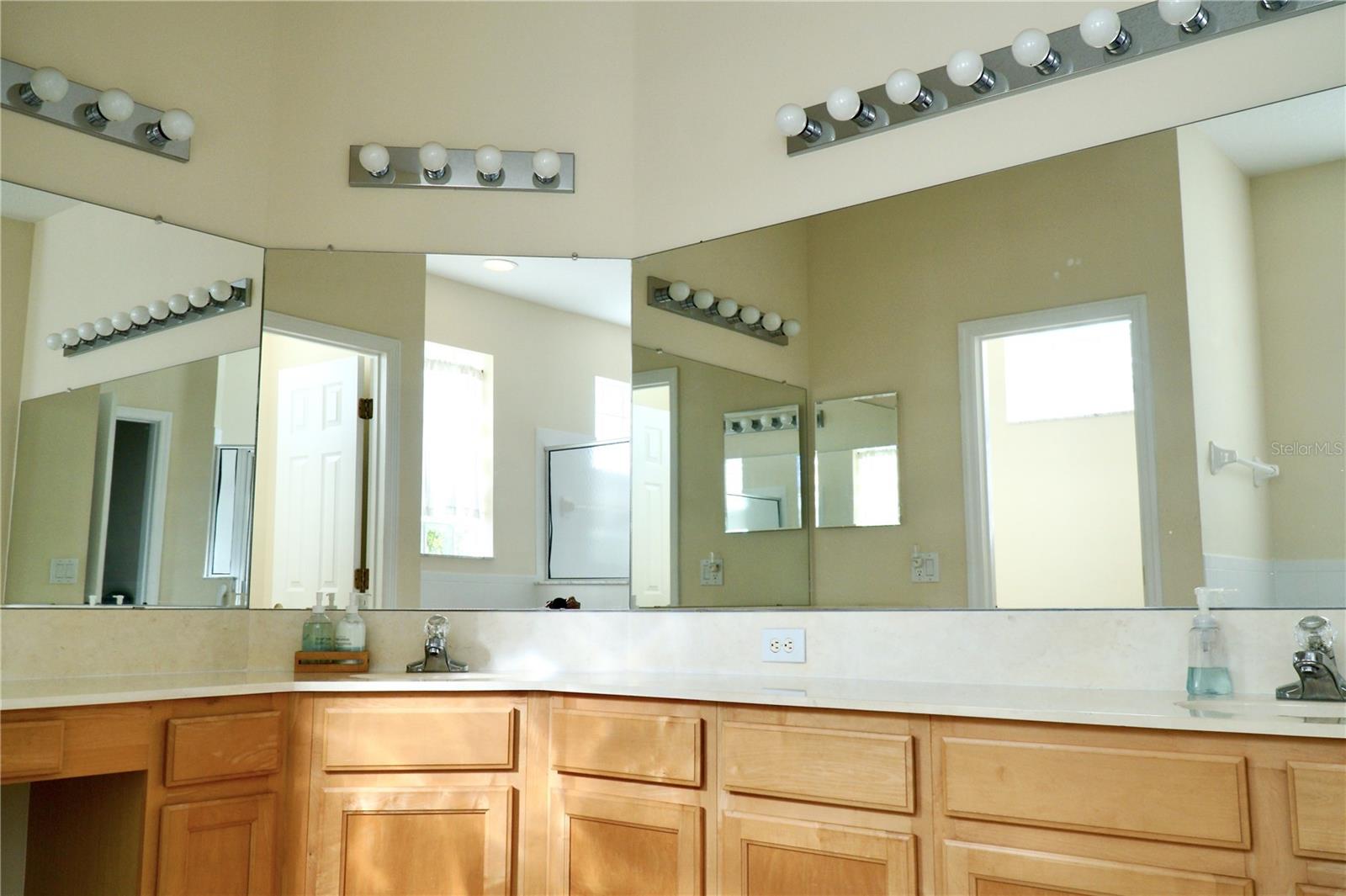 255 ROYAL PALM DR, DAVENPORT, FL, 33837