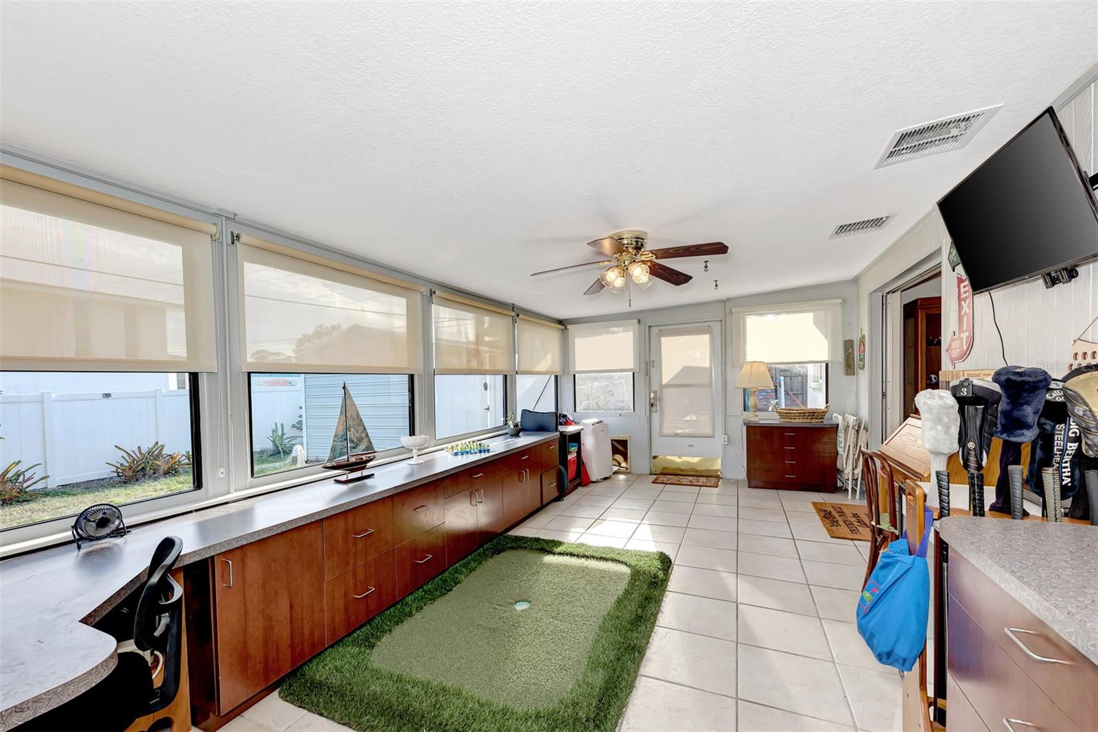 1 CAROLL CIR, ENGLEWOOD, FL, 34223