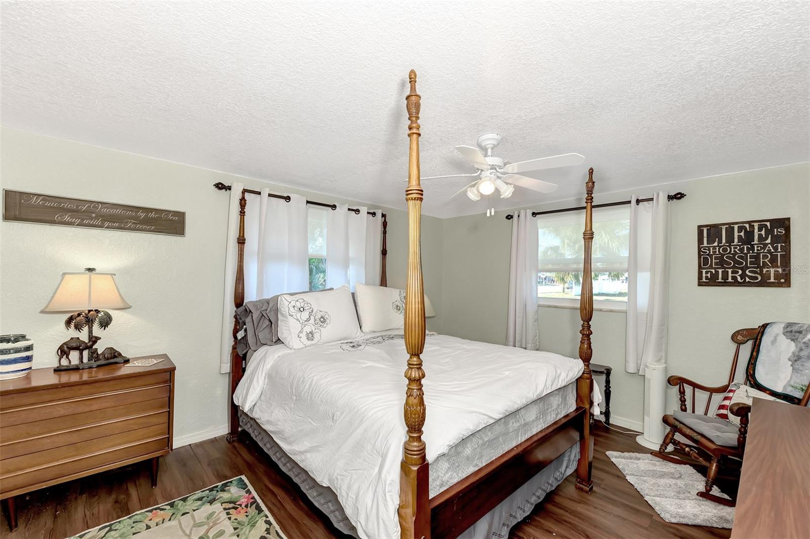 1 CAROLL CIR, ENGLEWOOD, FL, 34223
