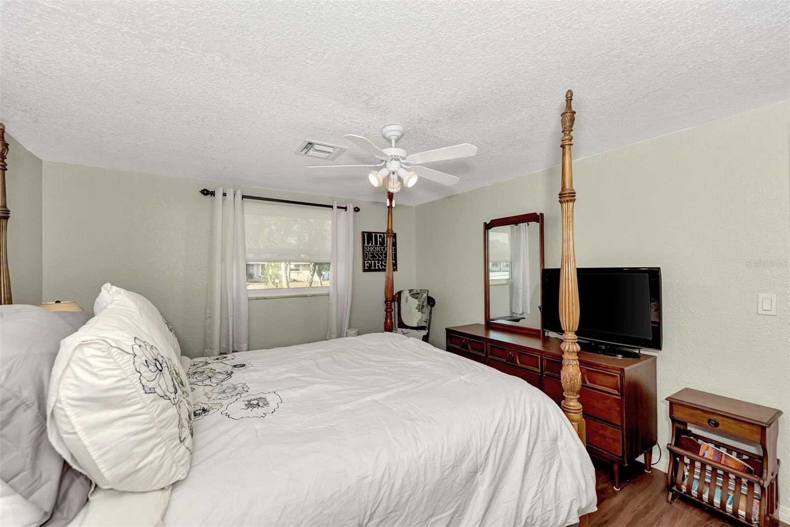1 CAROLL CIR, ENGLEWOOD, FL, 34223