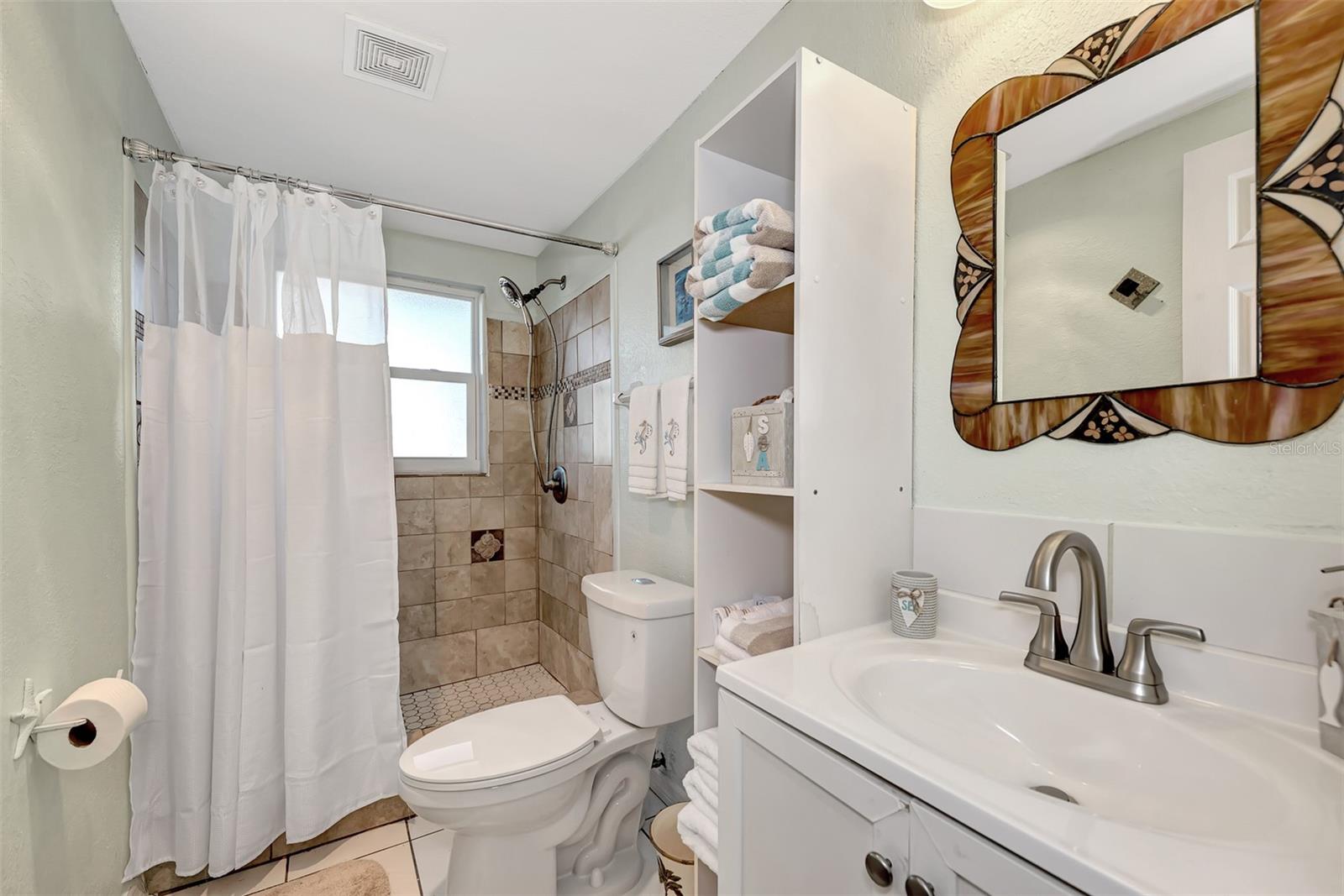 1 CAROLL CIR, ENGLEWOOD, FL, 34223