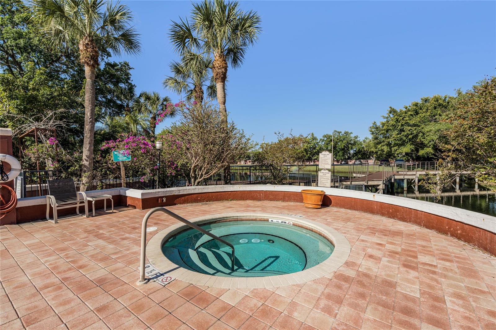 10263 GANDY BLVD N #203, ST PETERSBURG, FL, 33702
