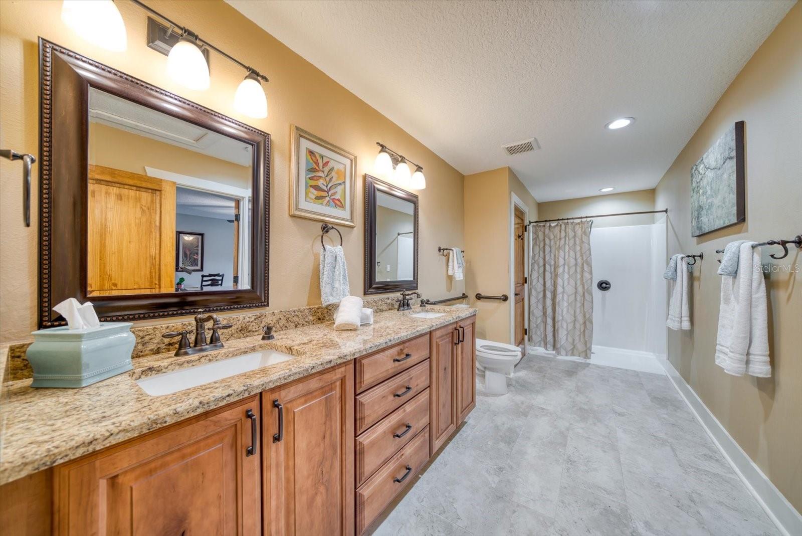 13026 S COUNTY ROAD 39 HWY, LITHIA, FL, 33547