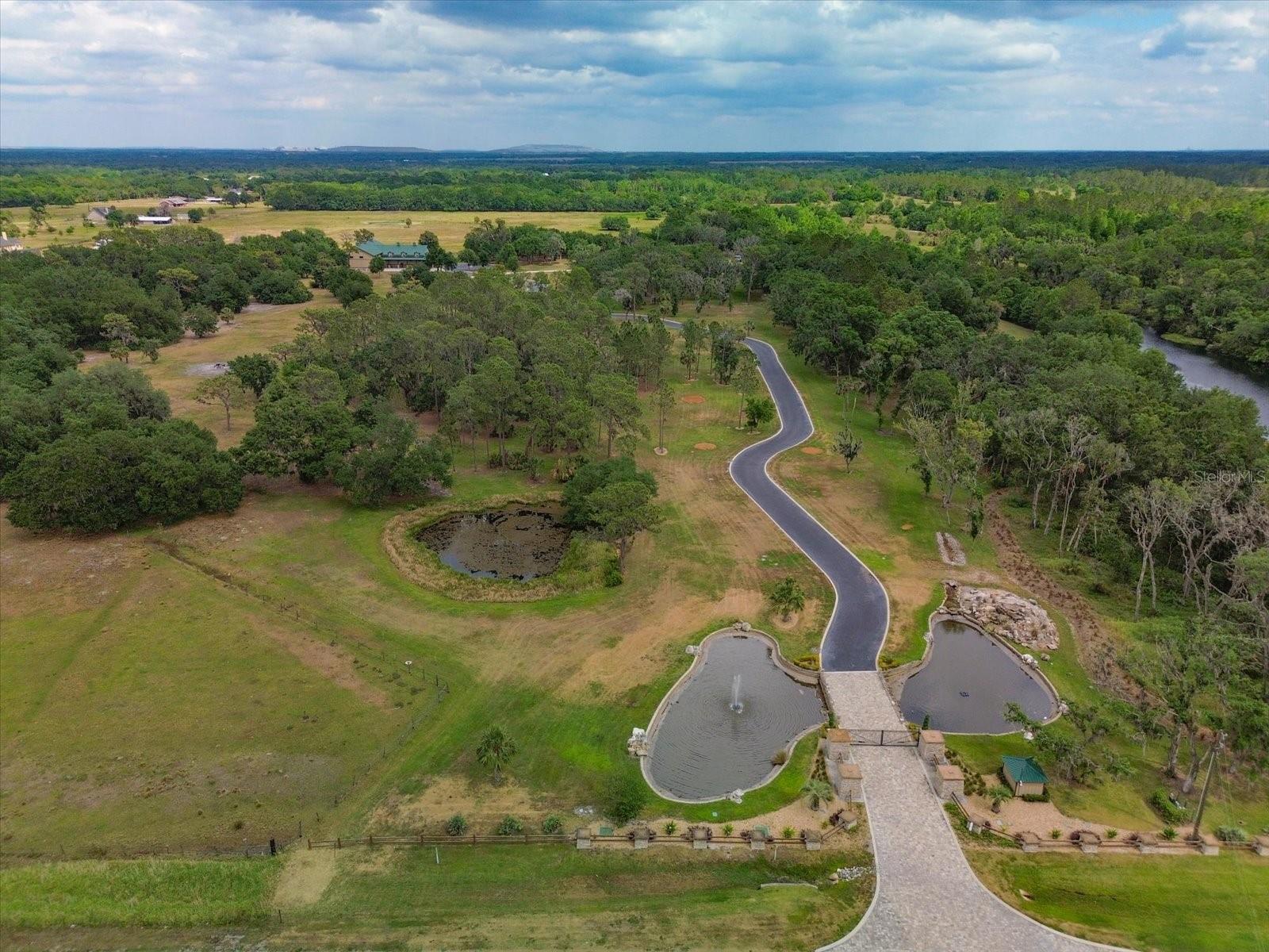 13026 S COUNTY ROAD 39 HWY, LITHIA, FL, 33547
